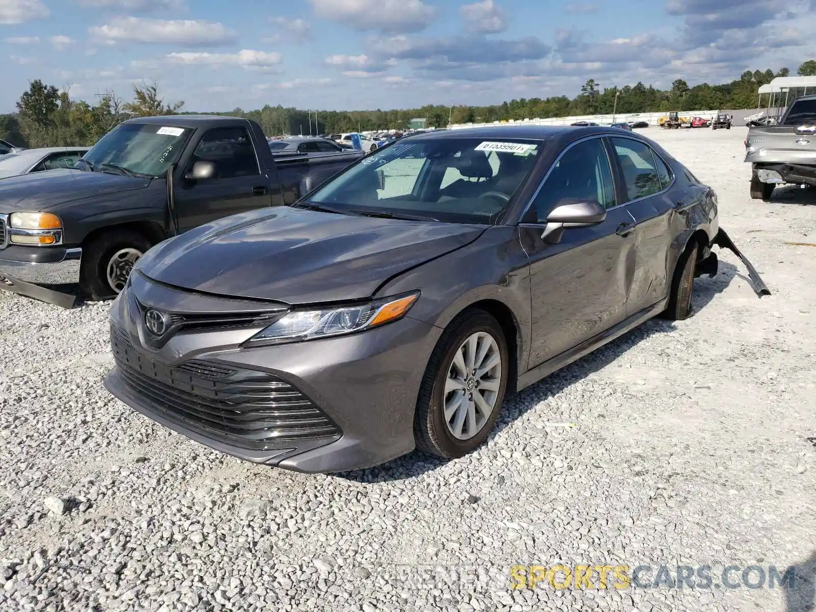 2 Photograph of a damaged car 4T1C11AK6LU993111 TOYOTA CAMRY 2020