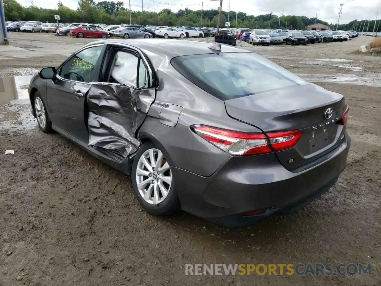 3 Photograph of a damaged car 4T1C11AK6LU996168 TOYOTA CAMRY 2020