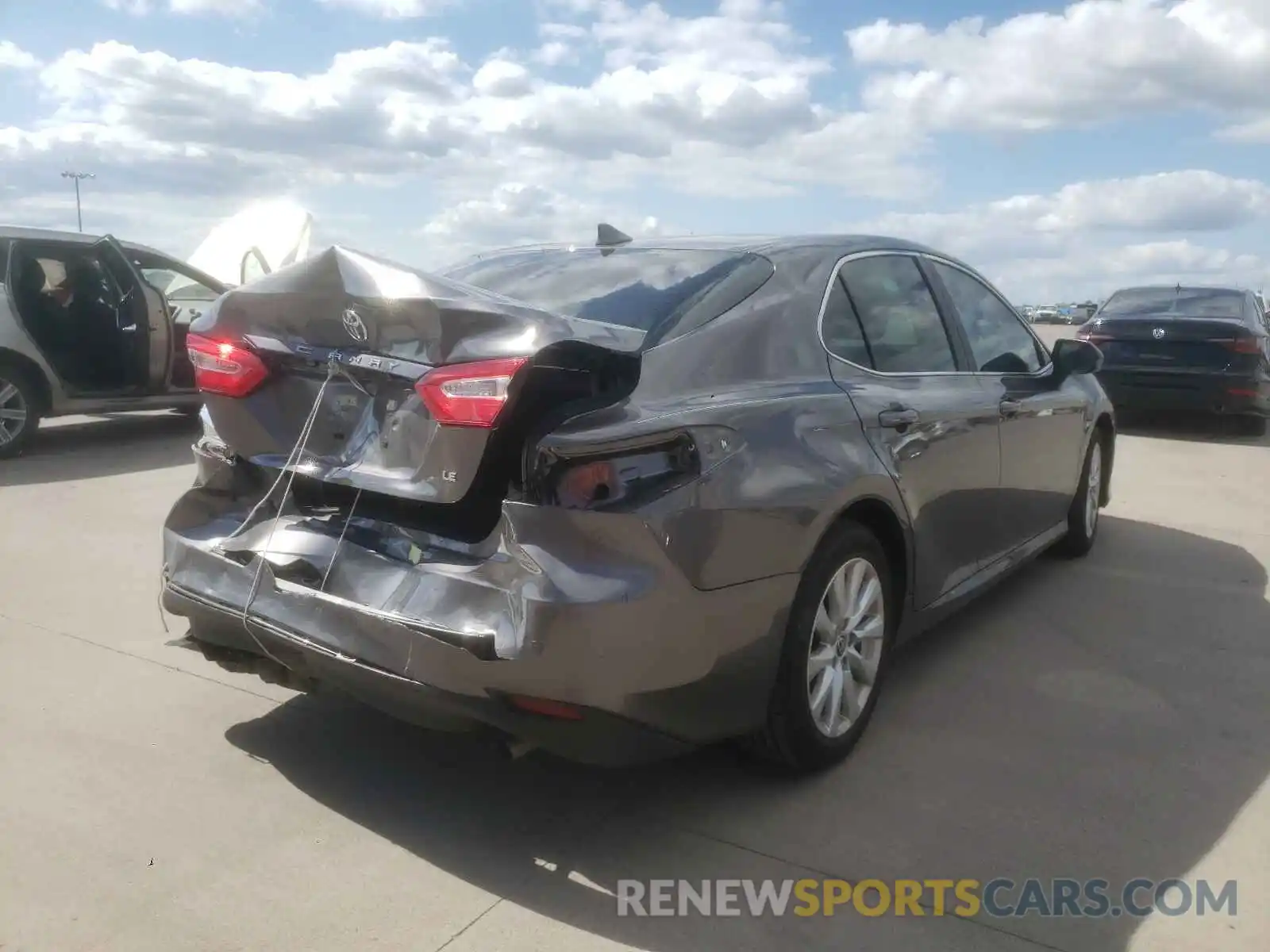 4 Photograph of a damaged car 4T1C11AK6LU997403 TOYOTA CAMRY 2020