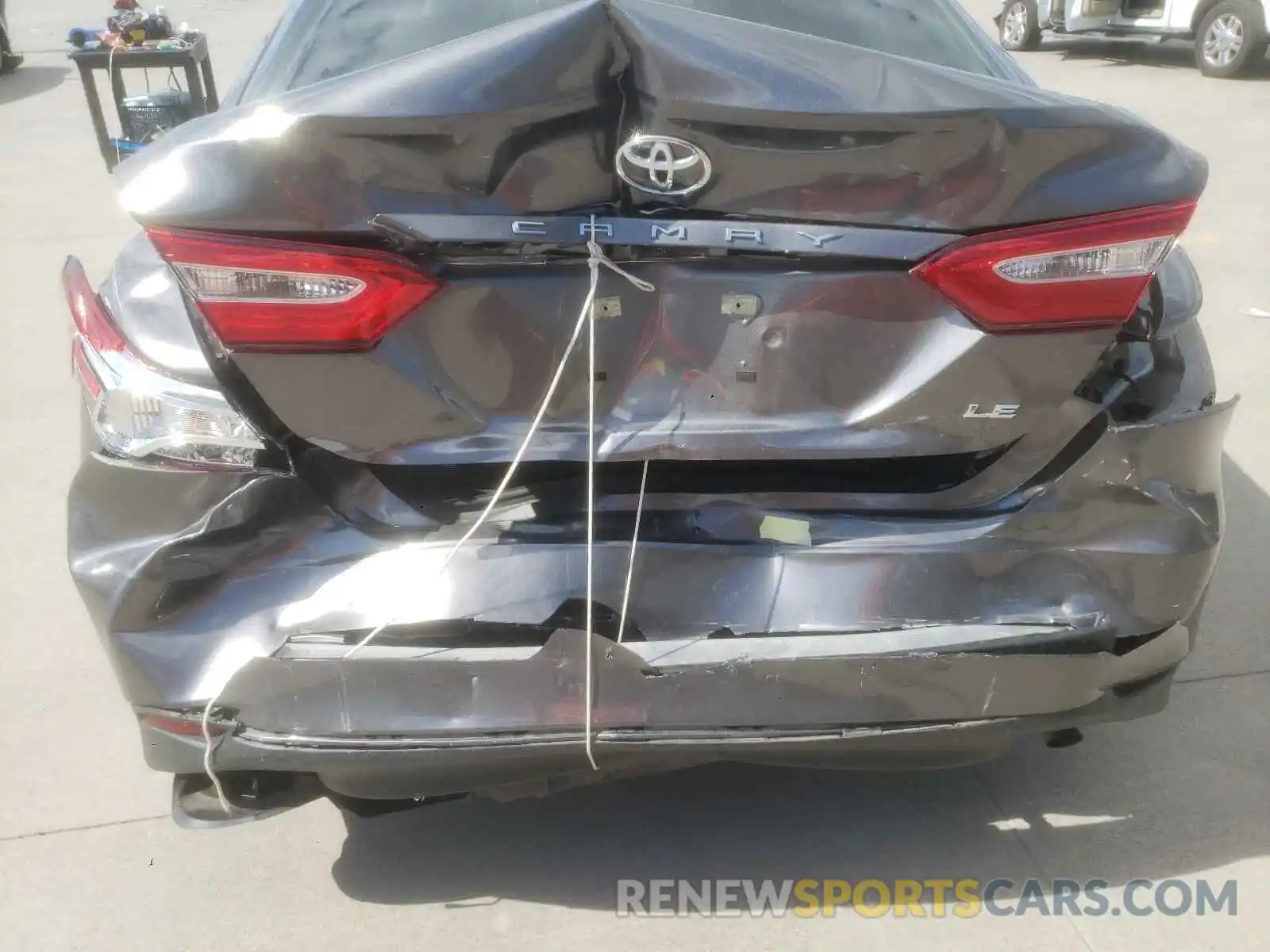 9 Photograph of a damaged car 4T1C11AK6LU997403 TOYOTA CAMRY 2020