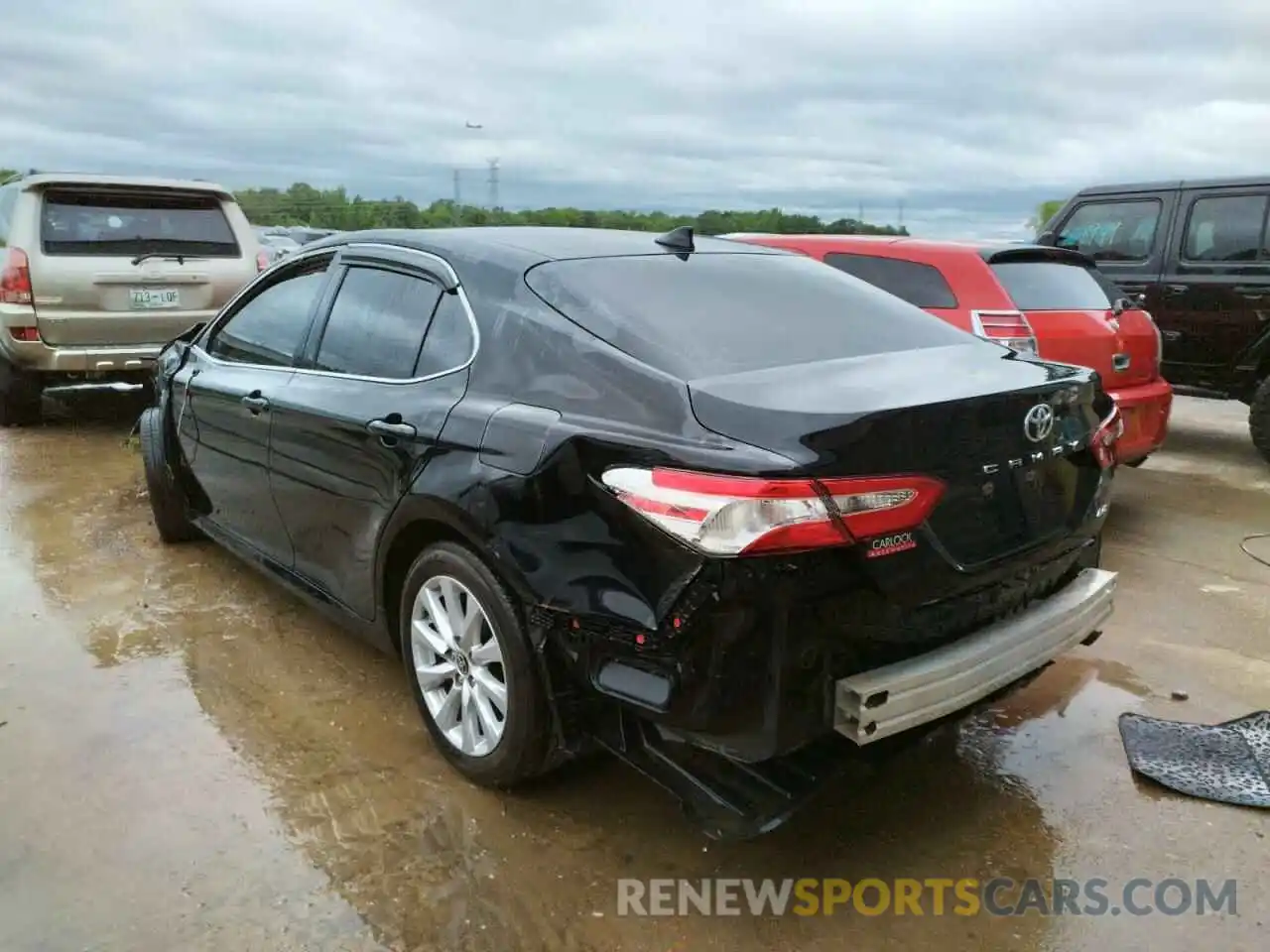 3 Photograph of a damaged car 4T1C11AK6LU998602 TOYOTA CAMRY 2020