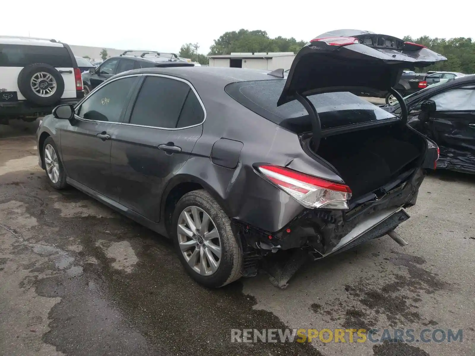 3 Photograph of a damaged car 4T1C11AK6LU999071 TOYOTA CAMRY 2020