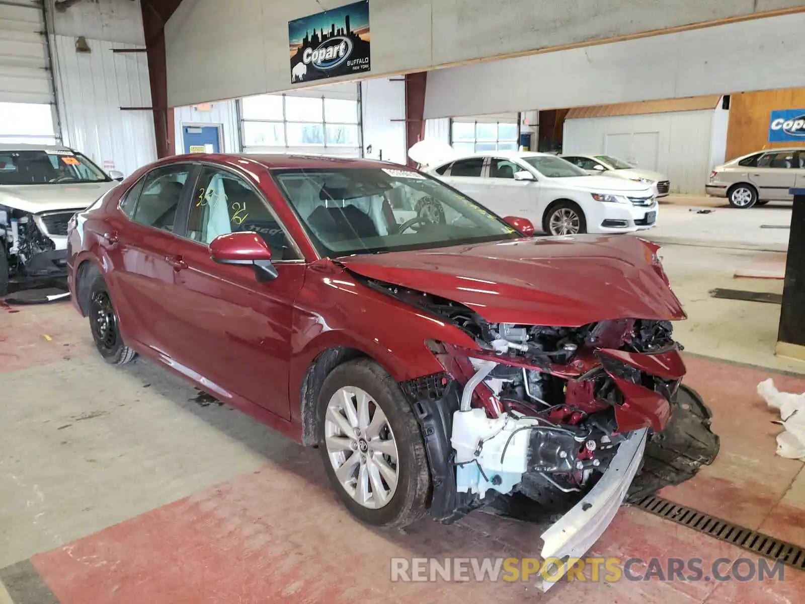 1 Photograph of a damaged car 4T1C11AK7LU306508 TOYOTA CAMRY 2020