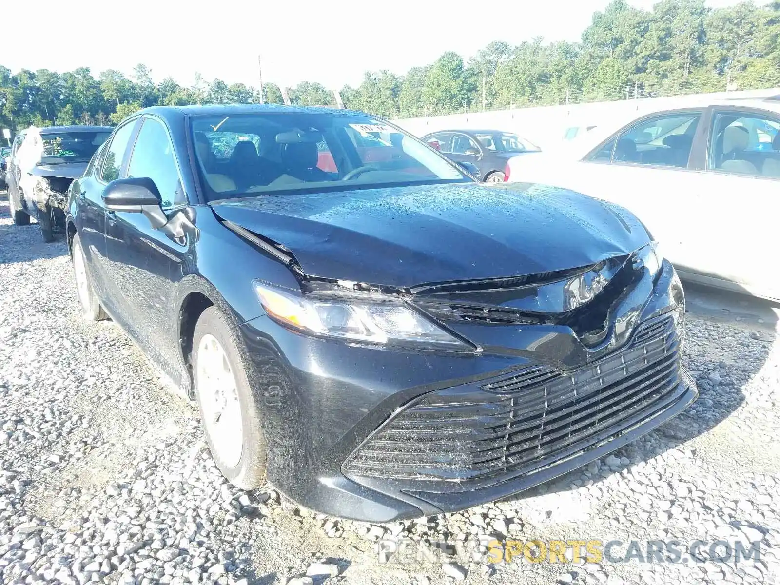 1 Photograph of a damaged car 4T1C11AK7LU314804 TOYOTA CAMRY 2020