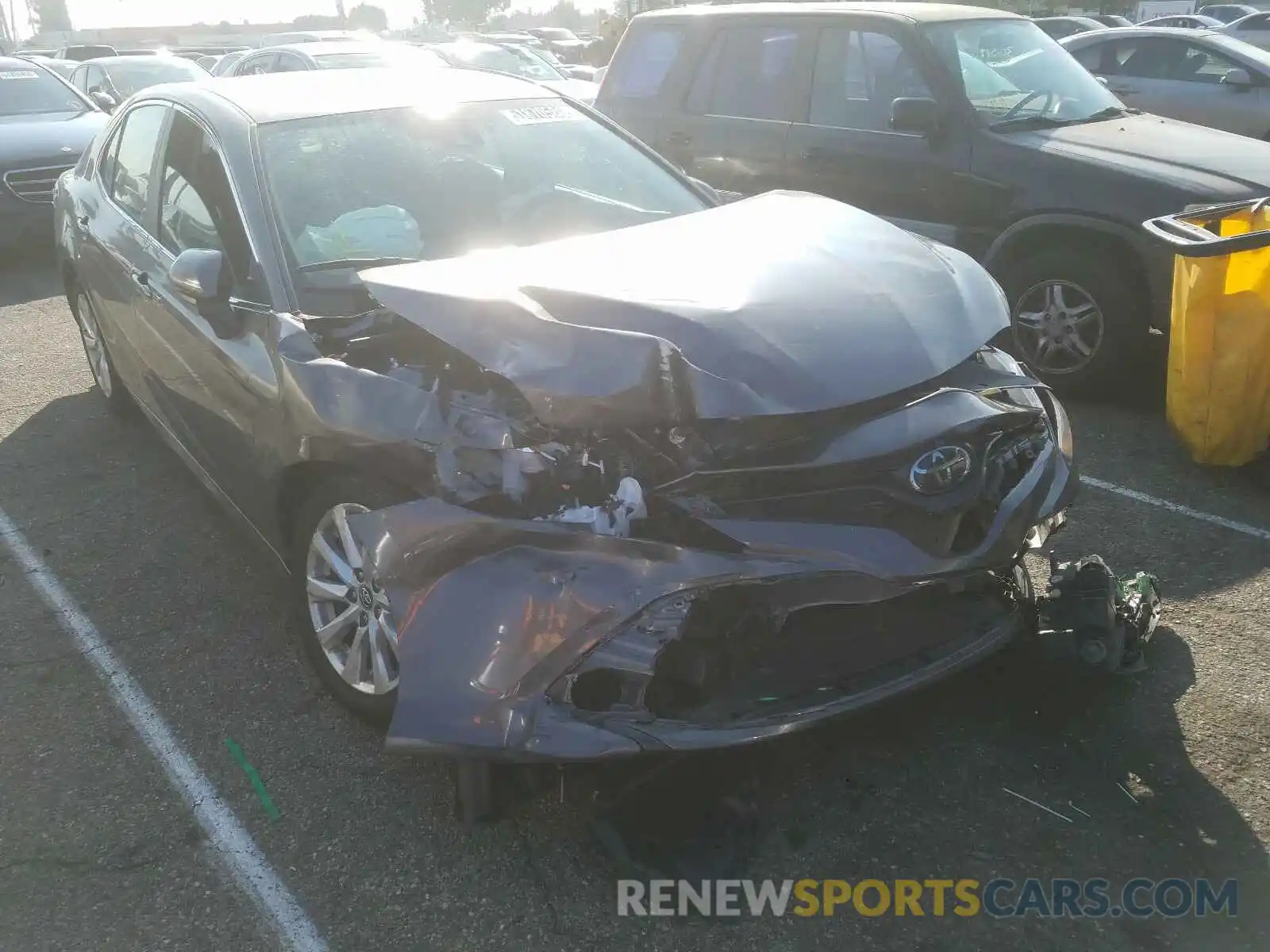 1 Photograph of a damaged car 4T1C11AK7LU315838 TOYOTA CAMRY 2020