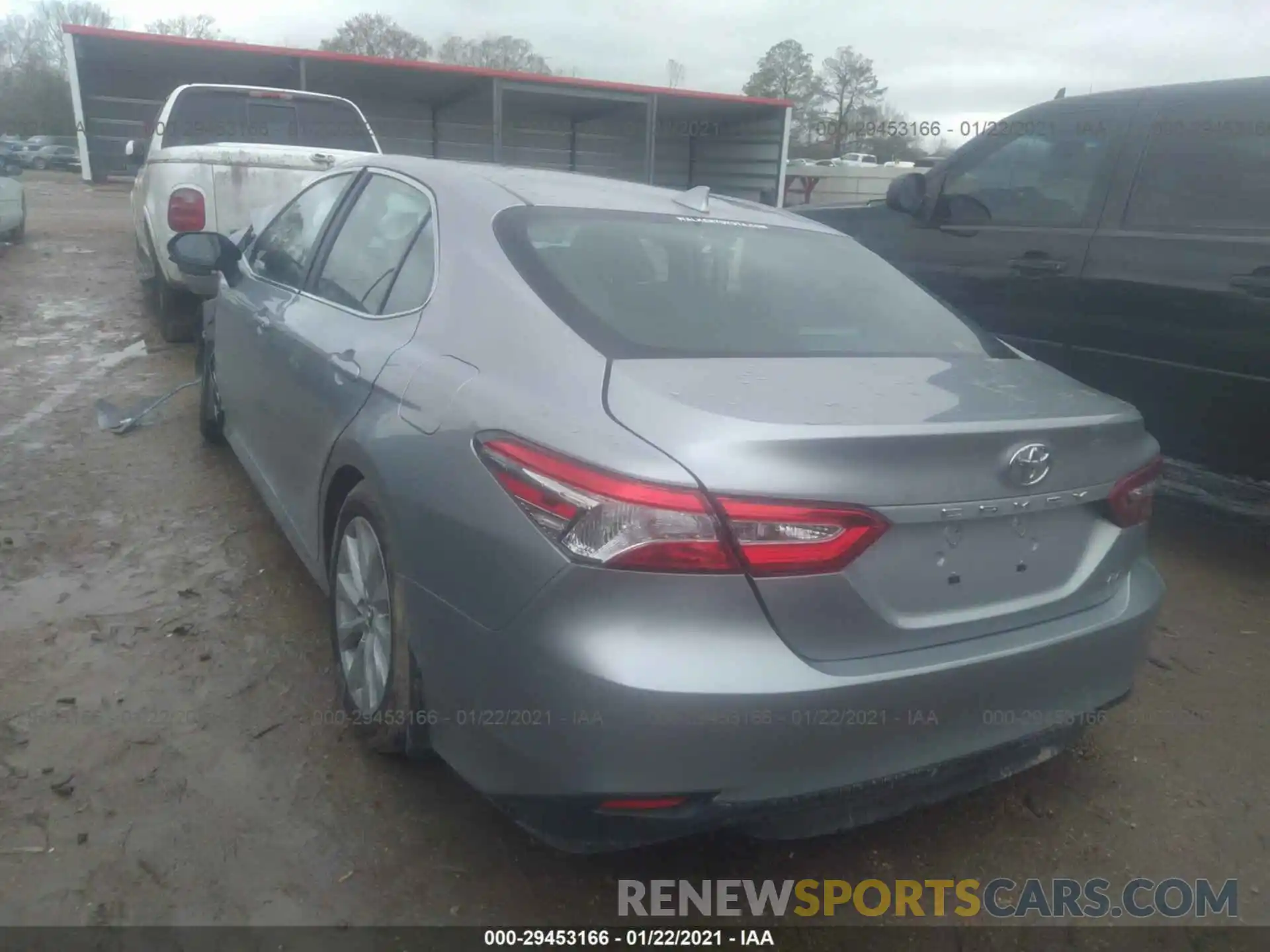 3 Photograph of a damaged car 4T1C11AK7LU320201 TOYOTA CAMRY 2020