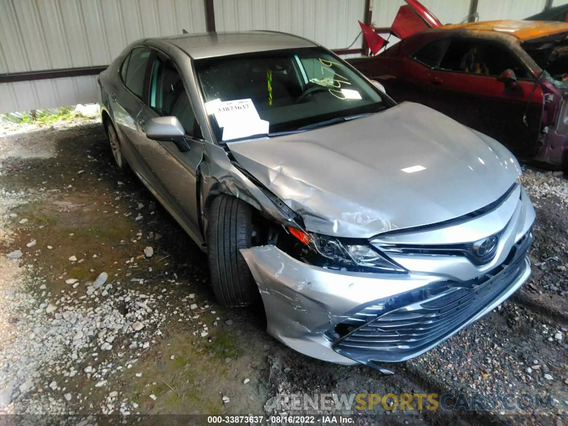 1 Photograph of a damaged car 4T1C11AK7LU329979 TOYOTA CAMRY 2020