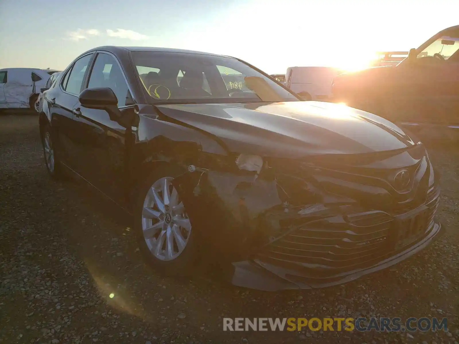 1 Photograph of a damaged car 4T1C11AK7LU331361 TOYOTA CAMRY 2020