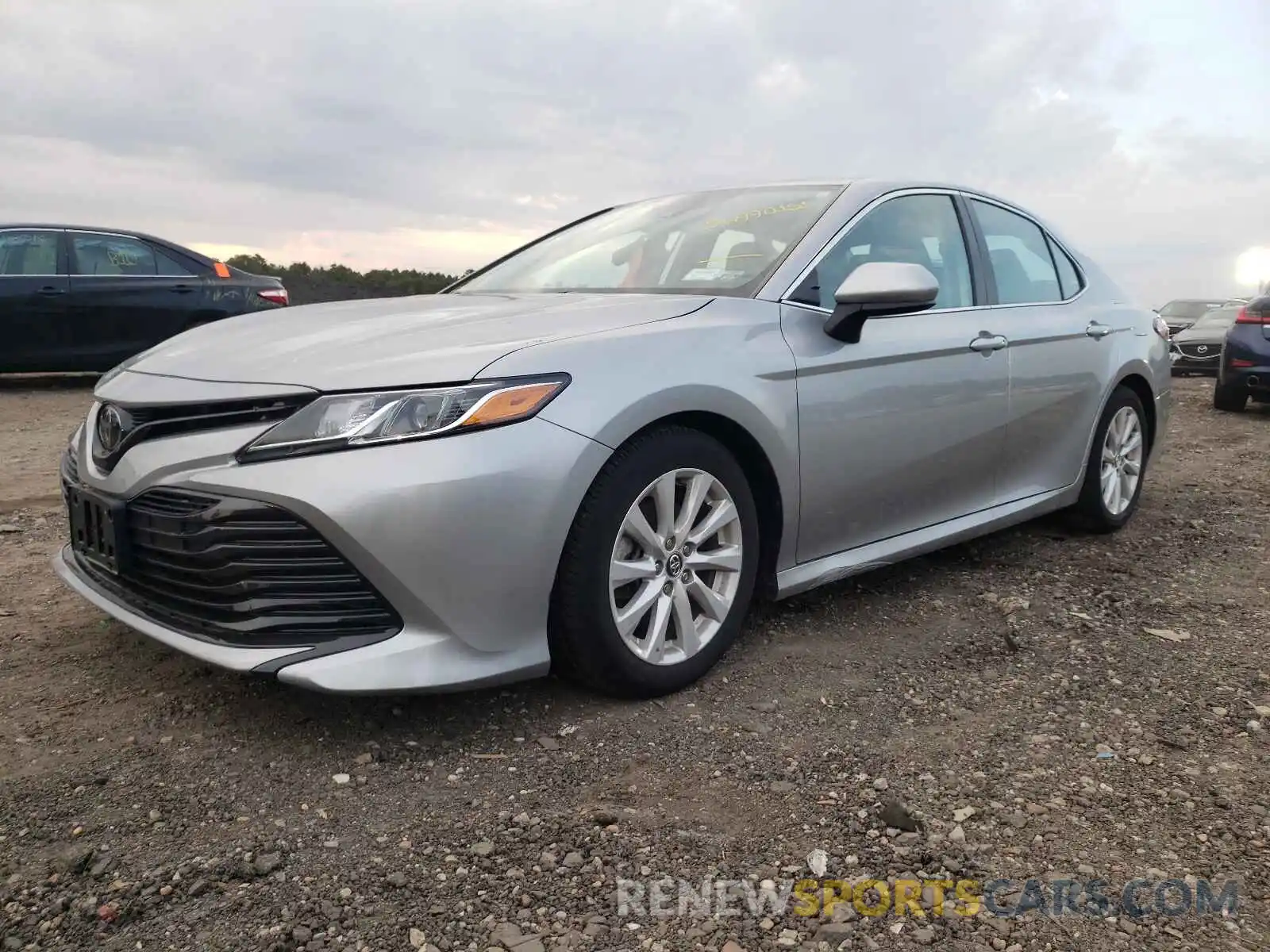 2 Photograph of a damaged car 4T1C11AK7LU337578 TOYOTA CAMRY 2020