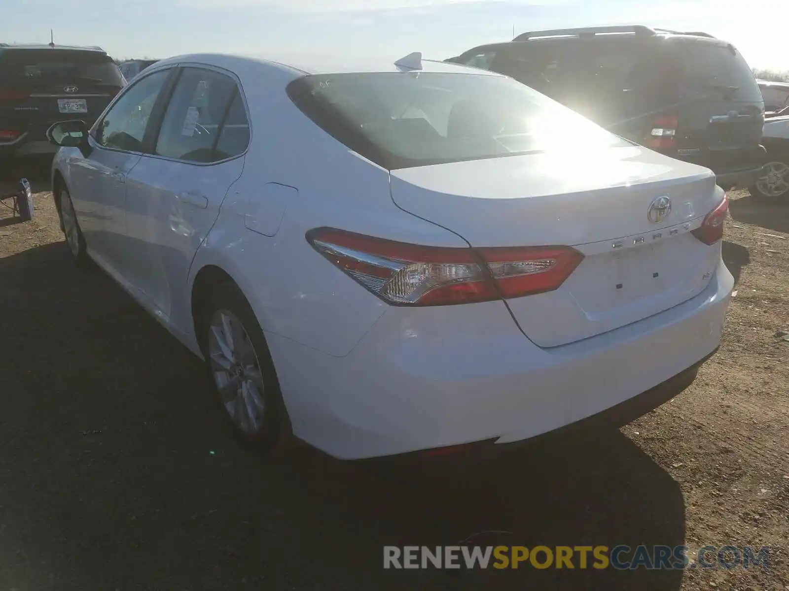 3 Photograph of a damaged car 4T1C11AK7LU342635 TOYOTA CAMRY 2020