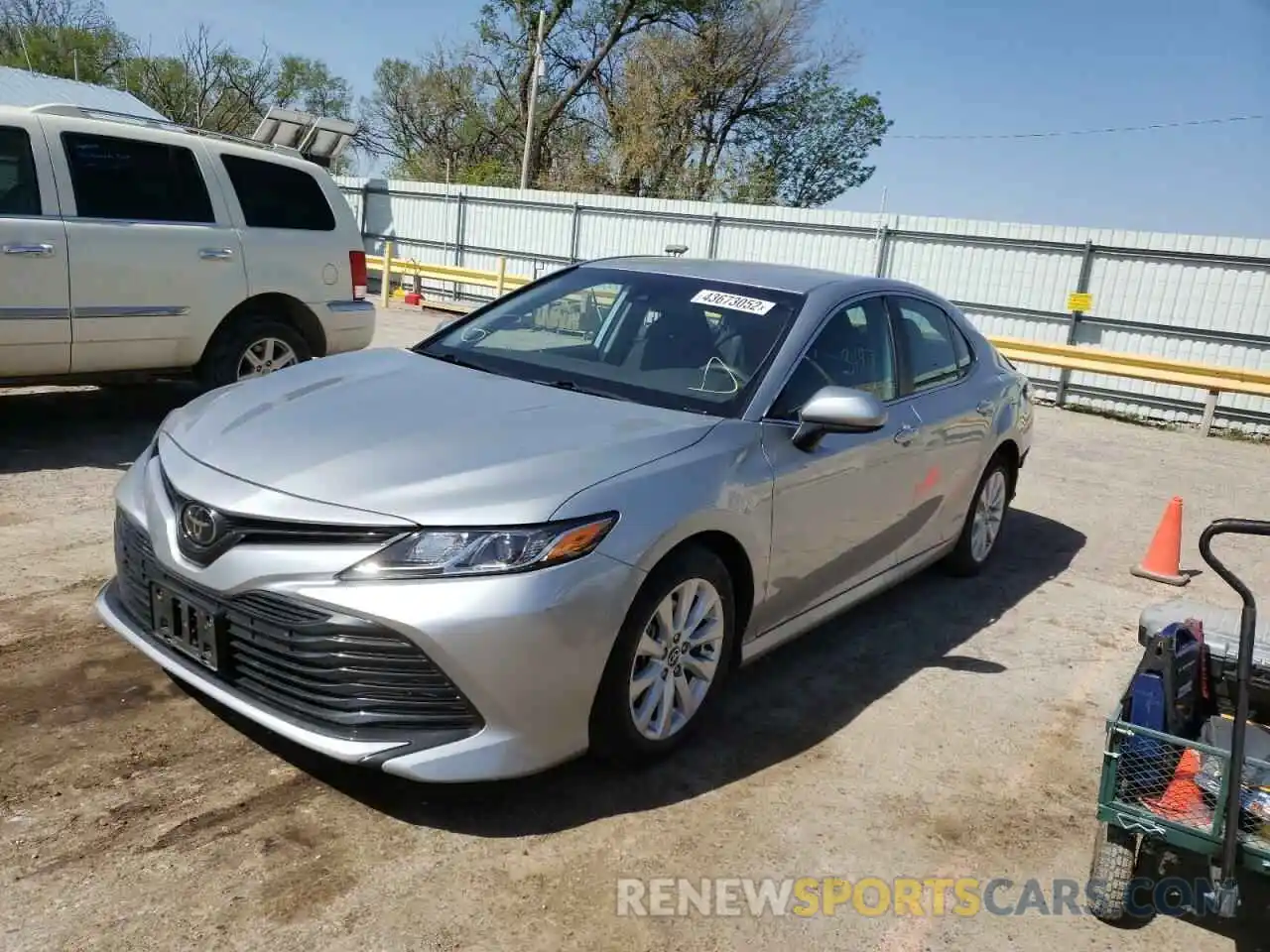 2 Photograph of a damaged car 4T1C11AK7LU344434 TOYOTA CAMRY 2020