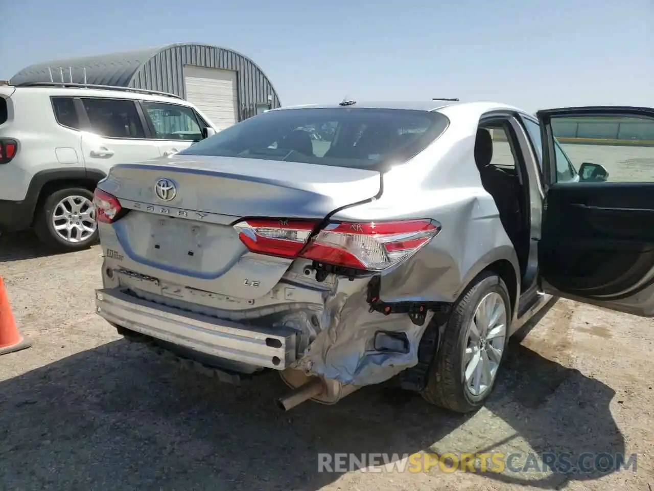 9 Photograph of a damaged car 4T1C11AK7LU344434 TOYOTA CAMRY 2020