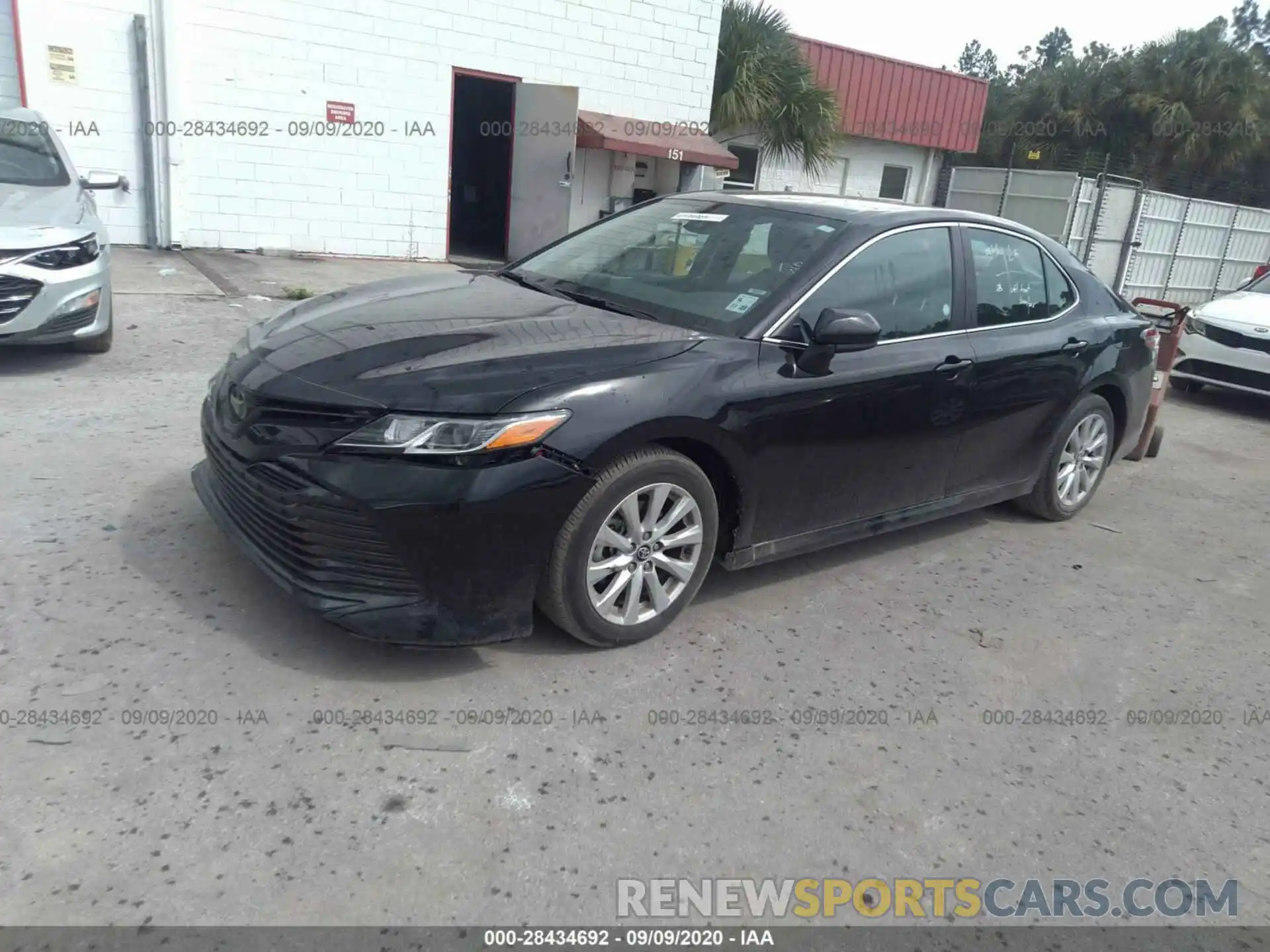 2 Photograph of a damaged car 4T1C11AK7LU345101 TOYOTA CAMRY 2020