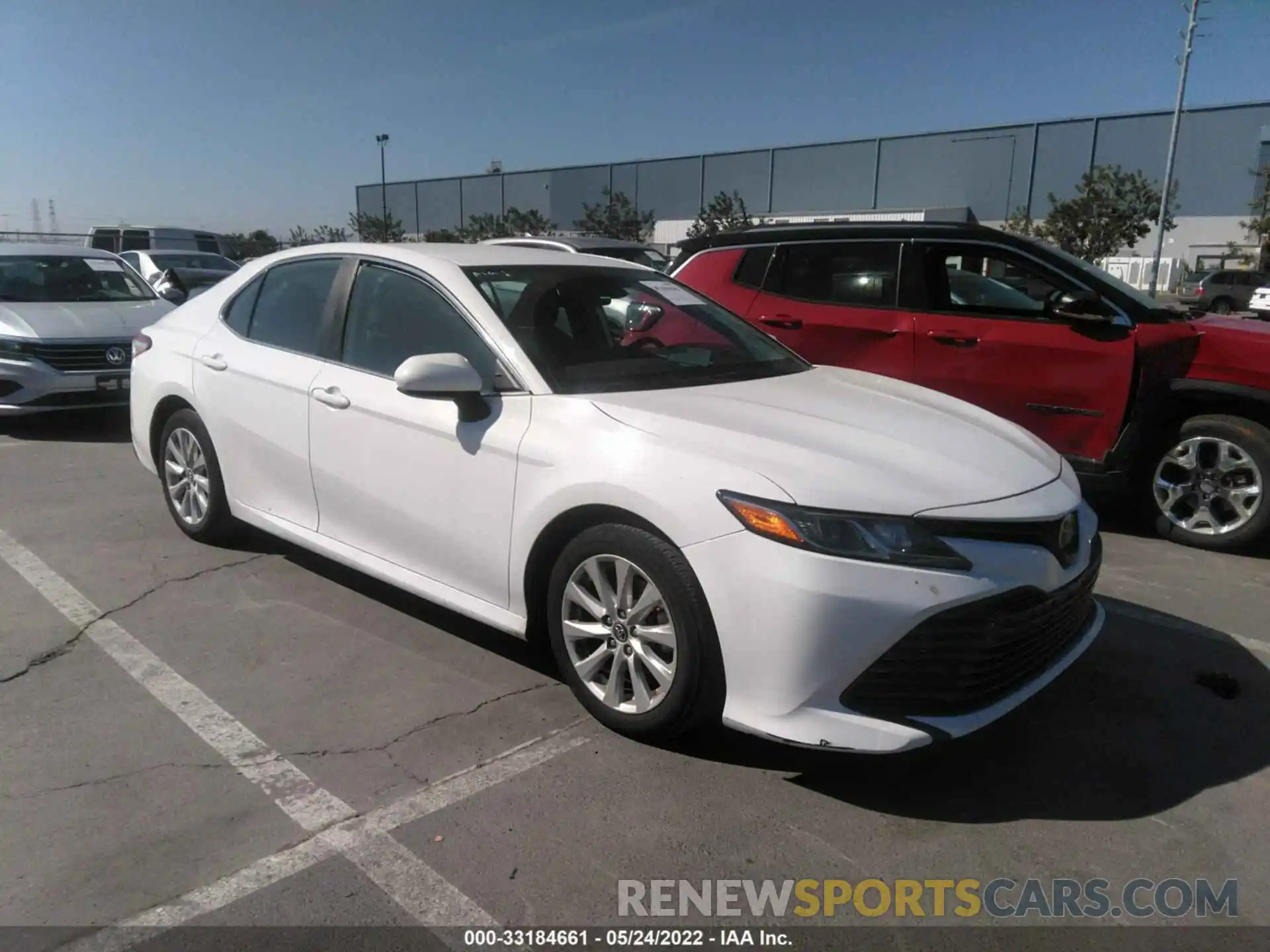 1 Photograph of a damaged car 4T1C11AK7LU345180 TOYOTA CAMRY 2020