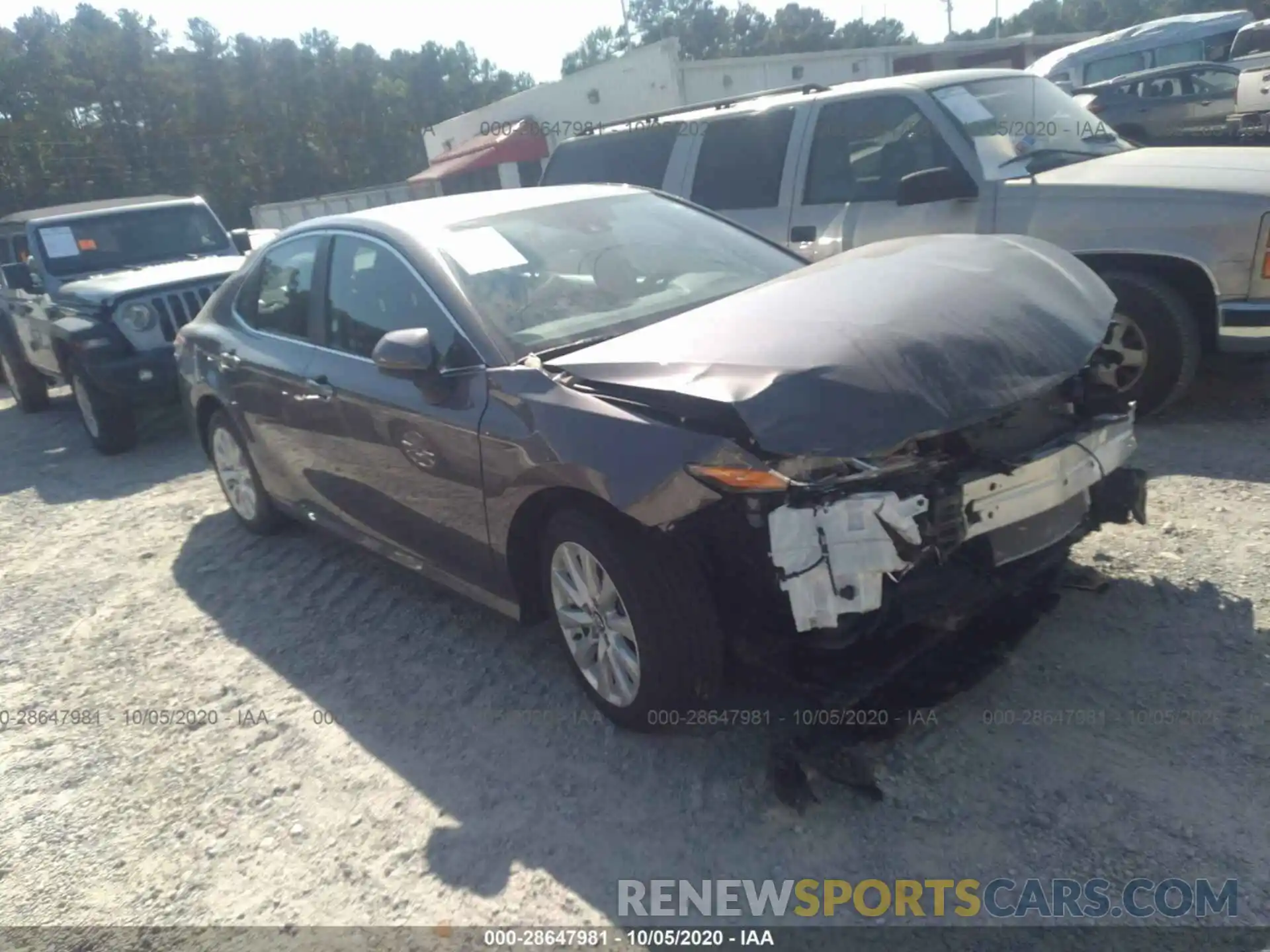 1 Photograph of a damaged car 4T1C11AK7LU345681 TOYOTA CAMRY 2020