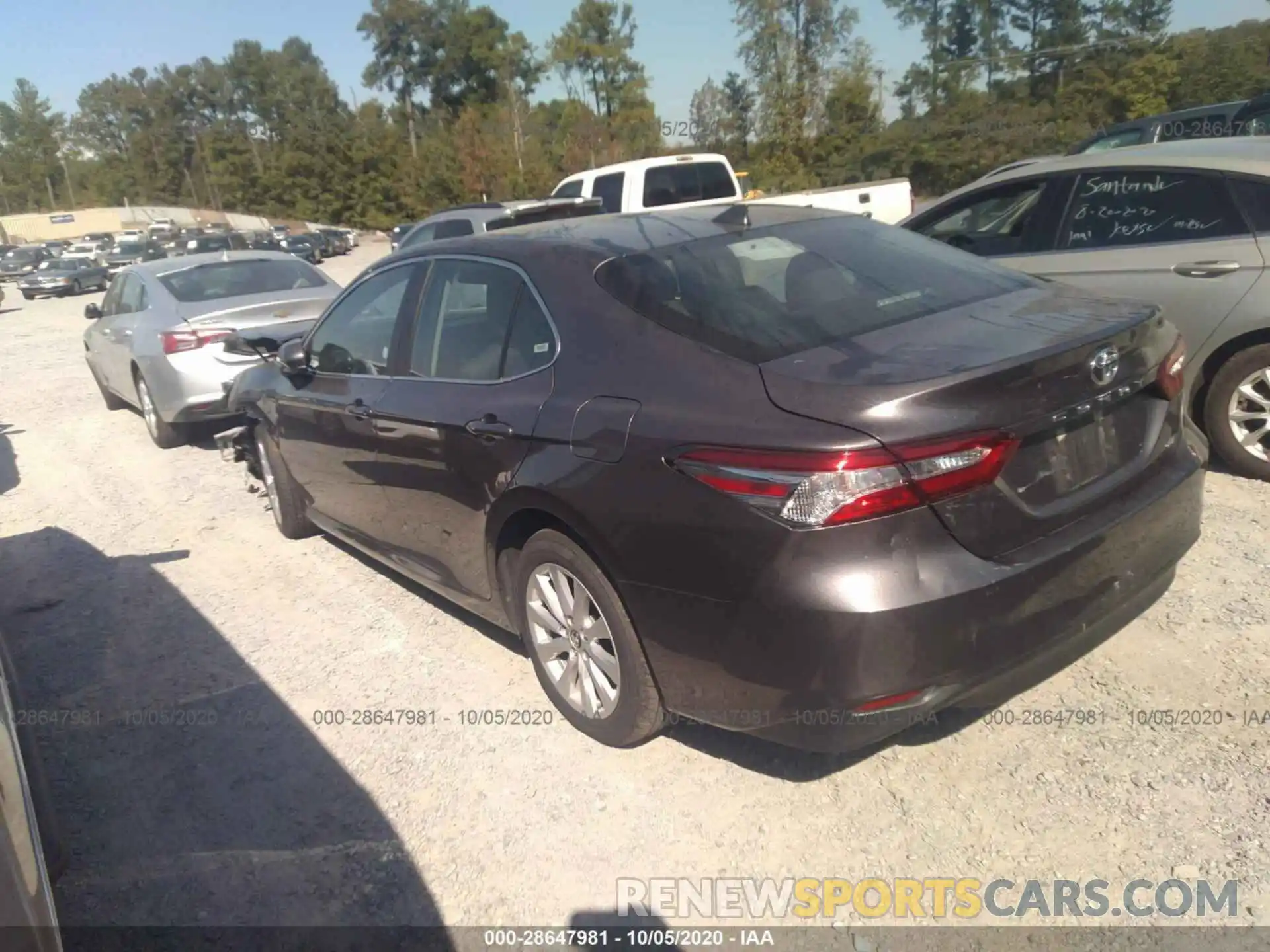 3 Photograph of a damaged car 4T1C11AK7LU345681 TOYOTA CAMRY 2020