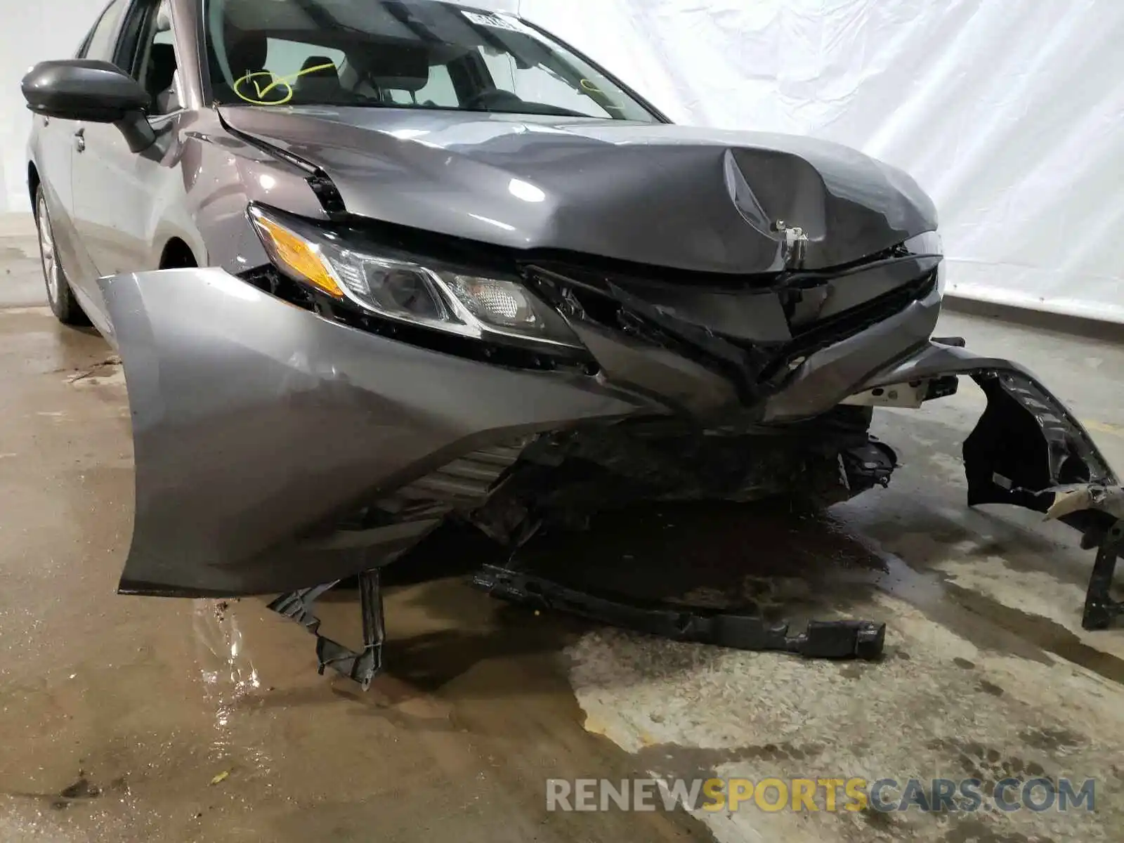 9 Photograph of a damaged car 4T1C11AK7LU346958 TOYOTA CAMRY 2020