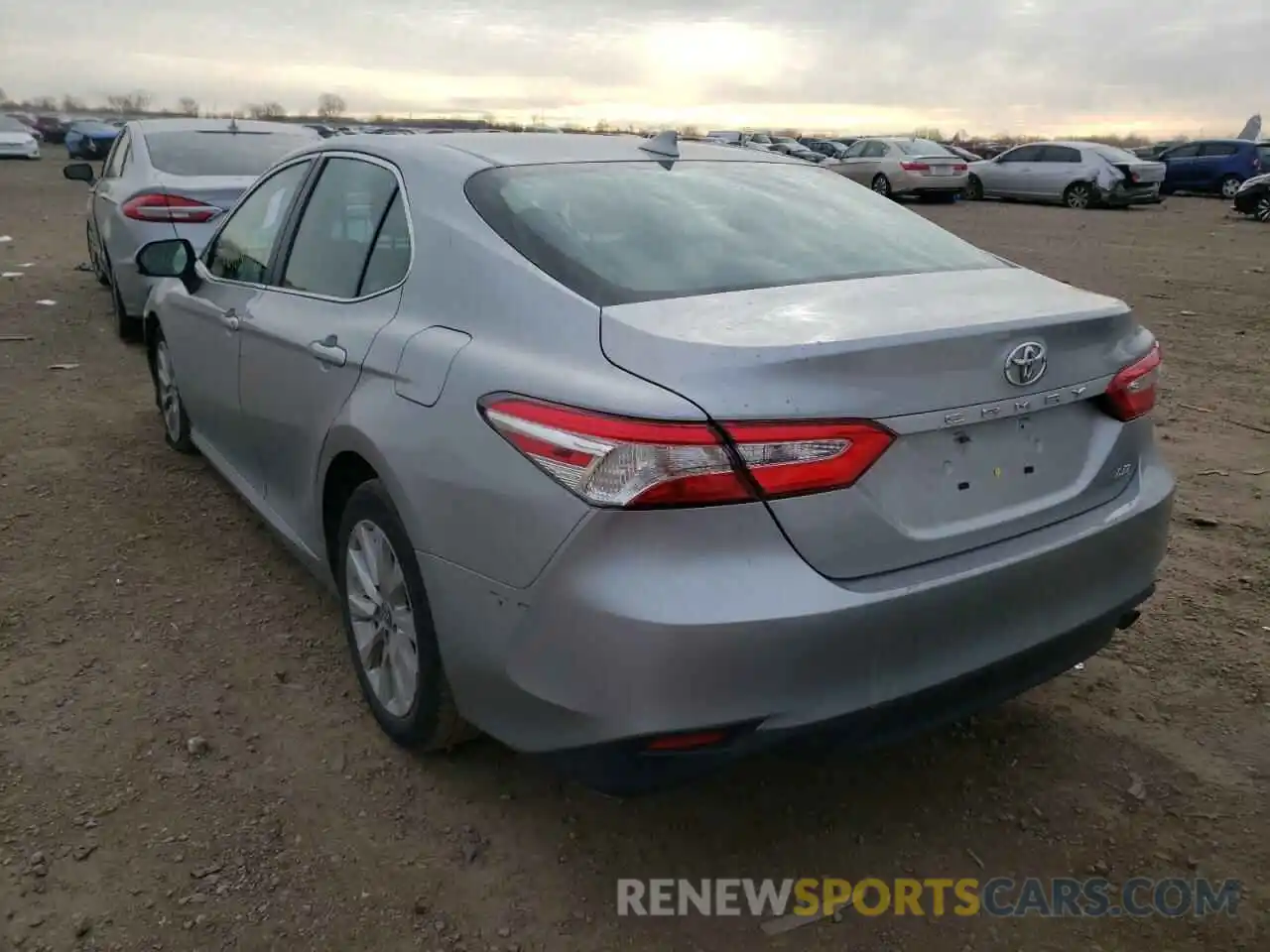 3 Photograph of a damaged car 4T1C11AK7LU357460 TOYOTA CAMRY 2020