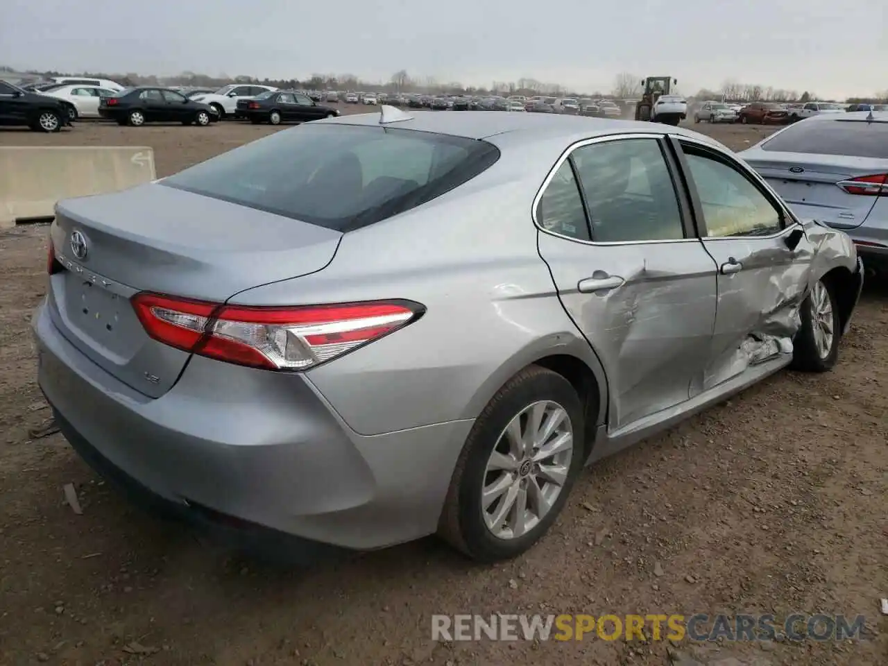 4 Photograph of a damaged car 4T1C11AK7LU357460 TOYOTA CAMRY 2020