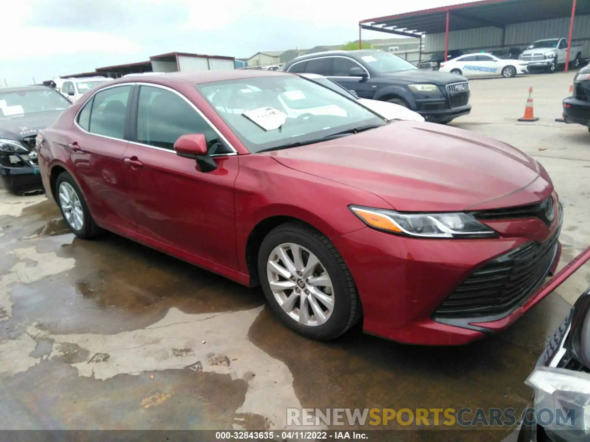 1 Photograph of a damaged car 4T1C11AK7LU359712 TOYOTA CAMRY 2020