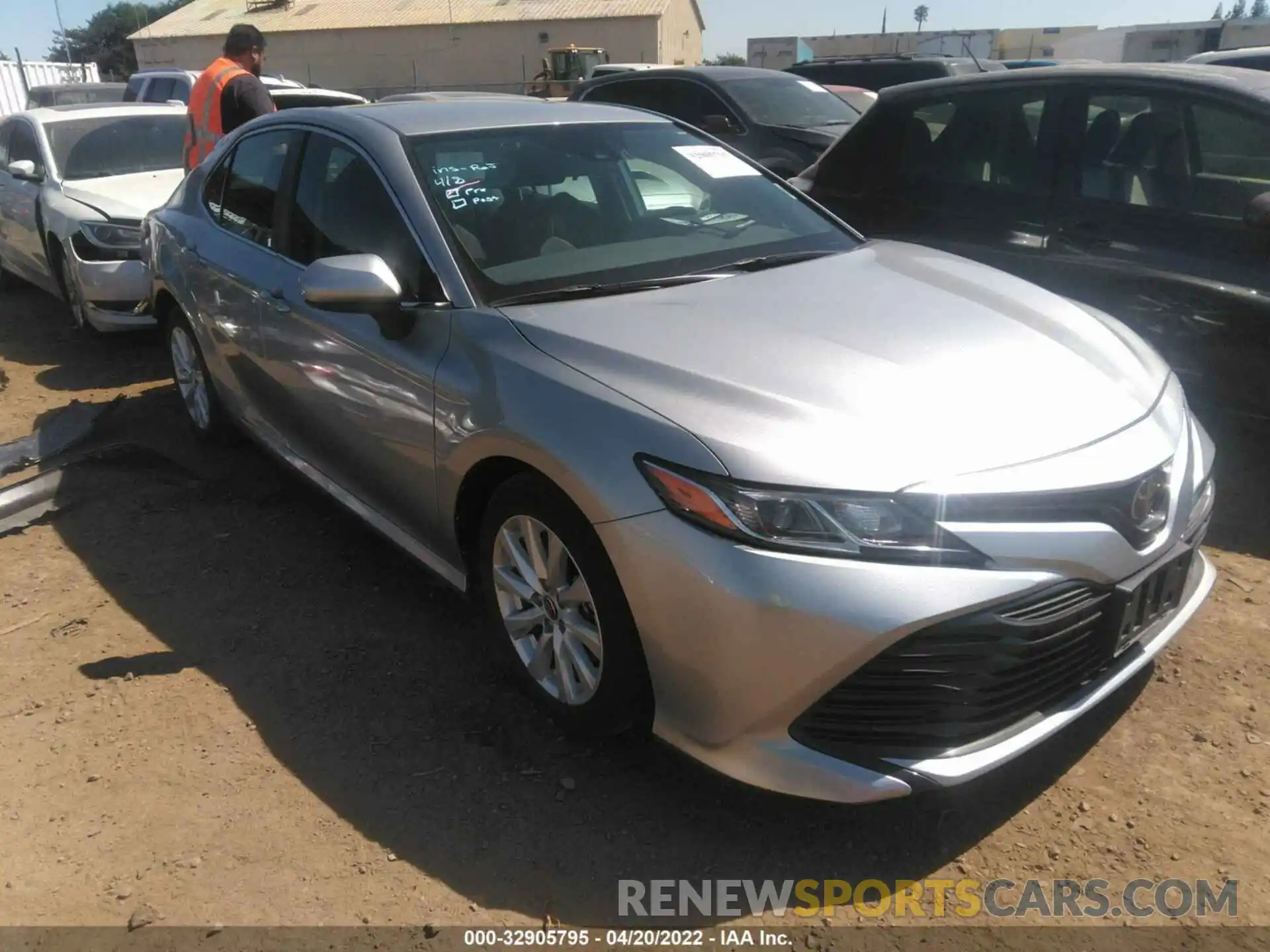 1 Photograph of a damaged car 4T1C11AK7LU362979 TOYOTA CAMRY 2020