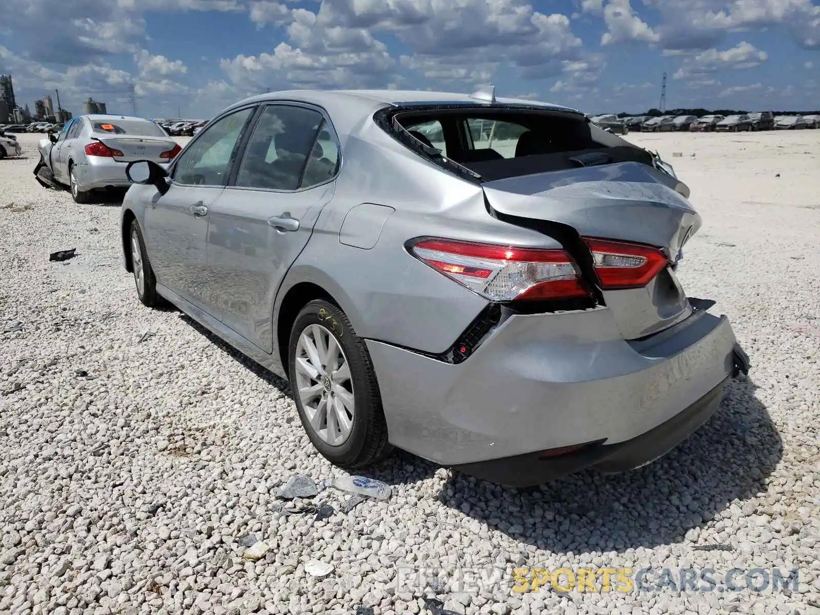 3 Photograph of a damaged car 4T1C11AK7LU363856 TOYOTA CAMRY 2020