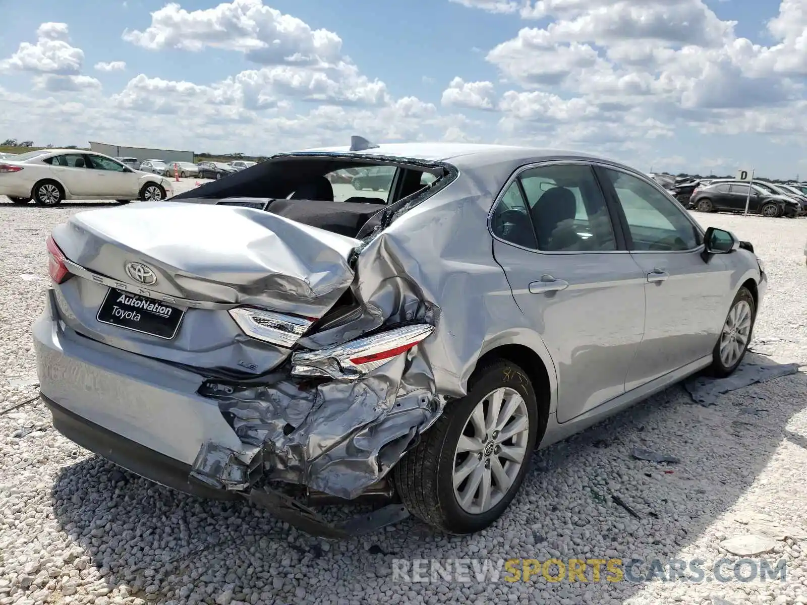 4 Photograph of a damaged car 4T1C11AK7LU363856 TOYOTA CAMRY 2020