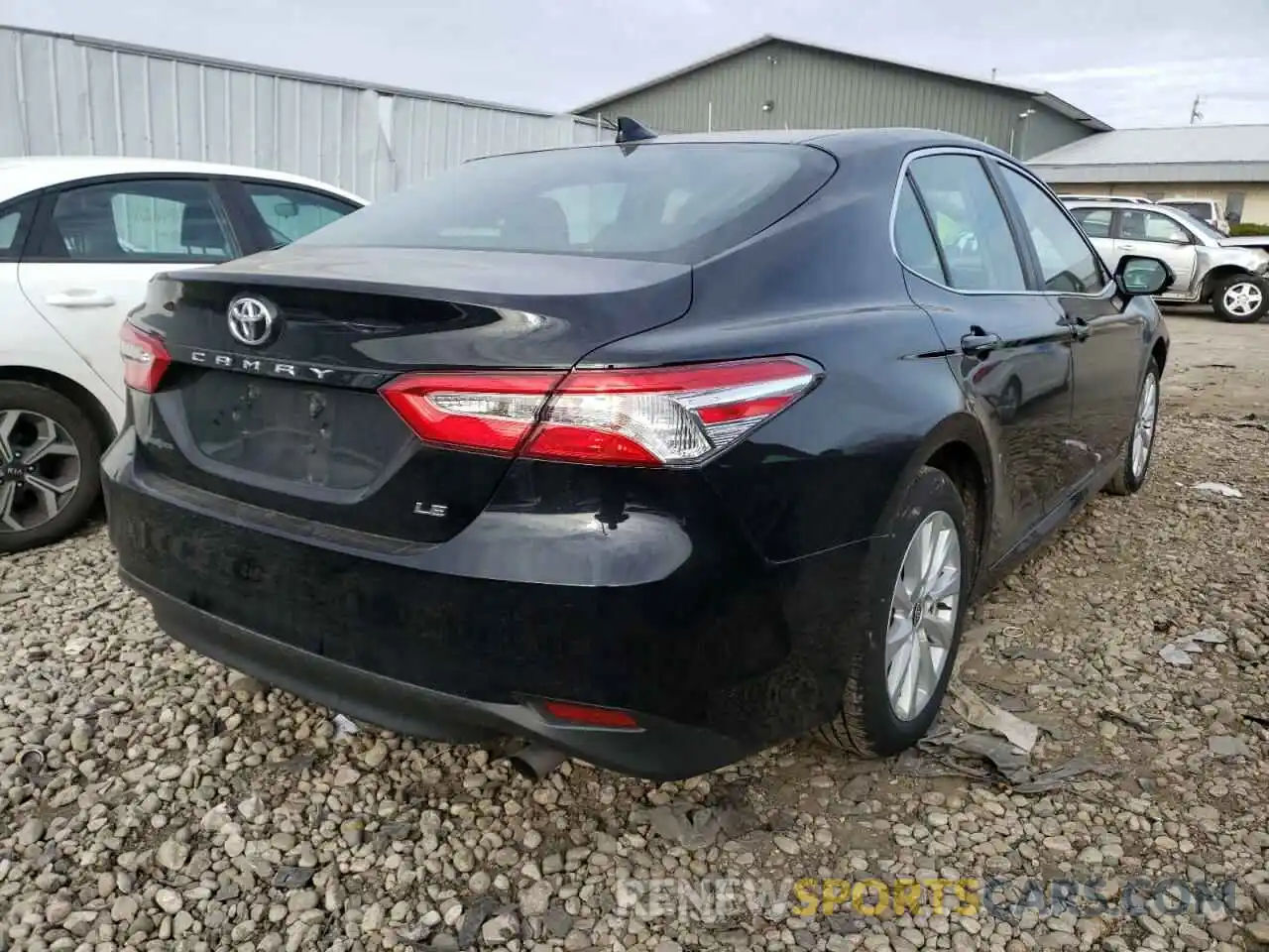 4 Photograph of a damaged car 4T1C11AK7LU364103 TOYOTA CAMRY 2020