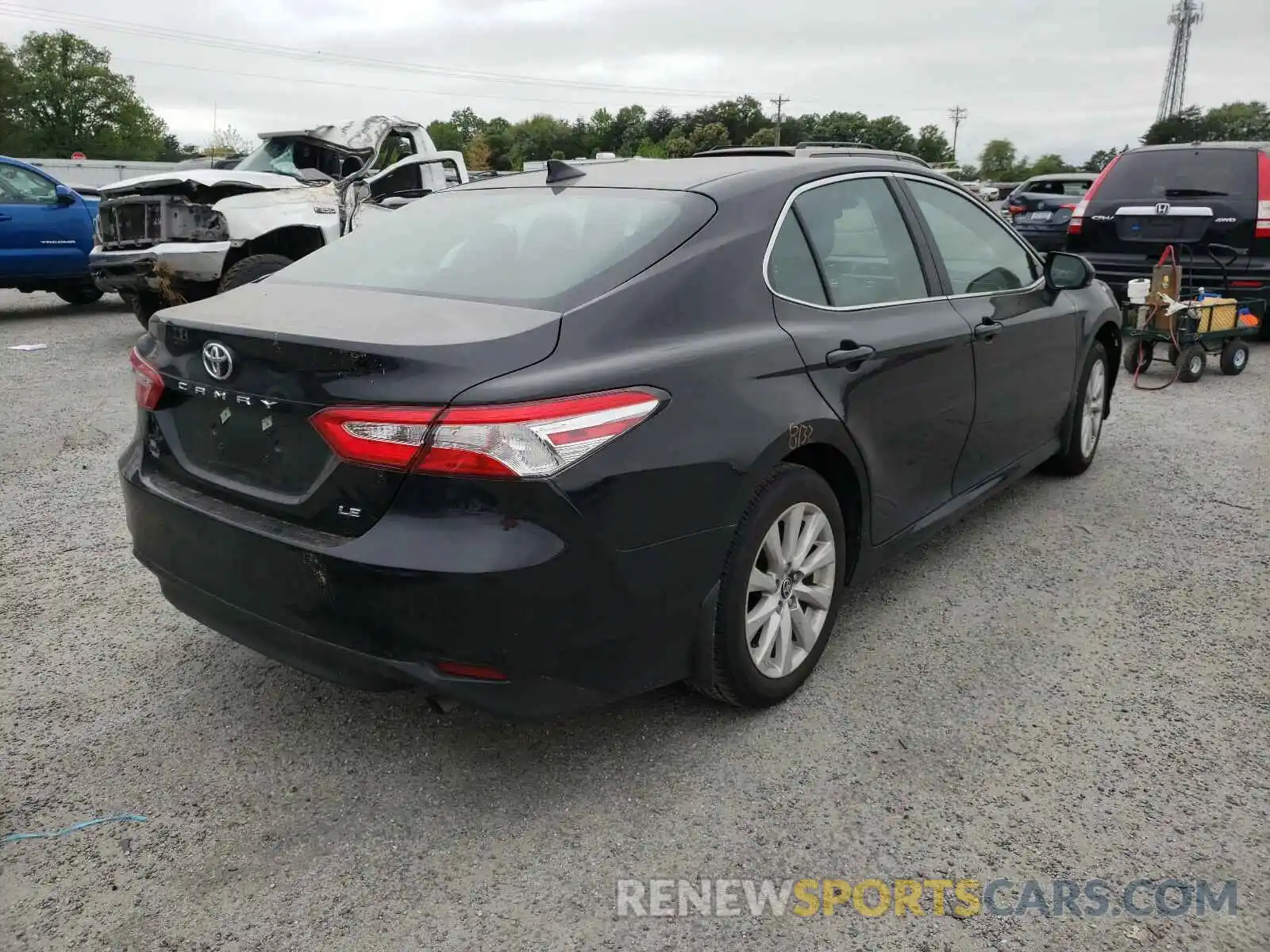 4 Photograph of a damaged car 4T1C11AK7LU396727 TOYOTA CAMRY 2020