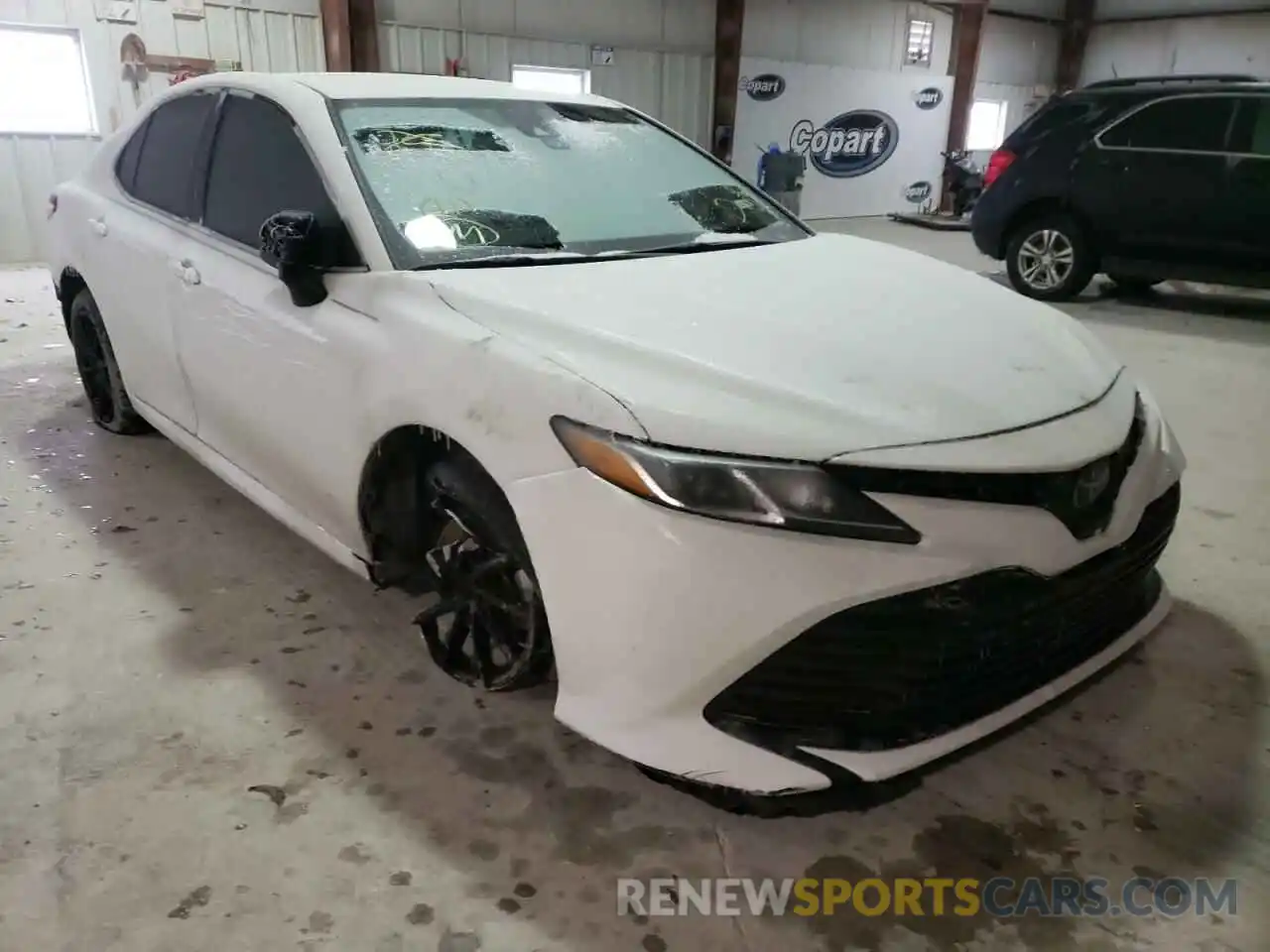 1 Photograph of a damaged car 4T1C11AK7LU399692 TOYOTA CAMRY 2020