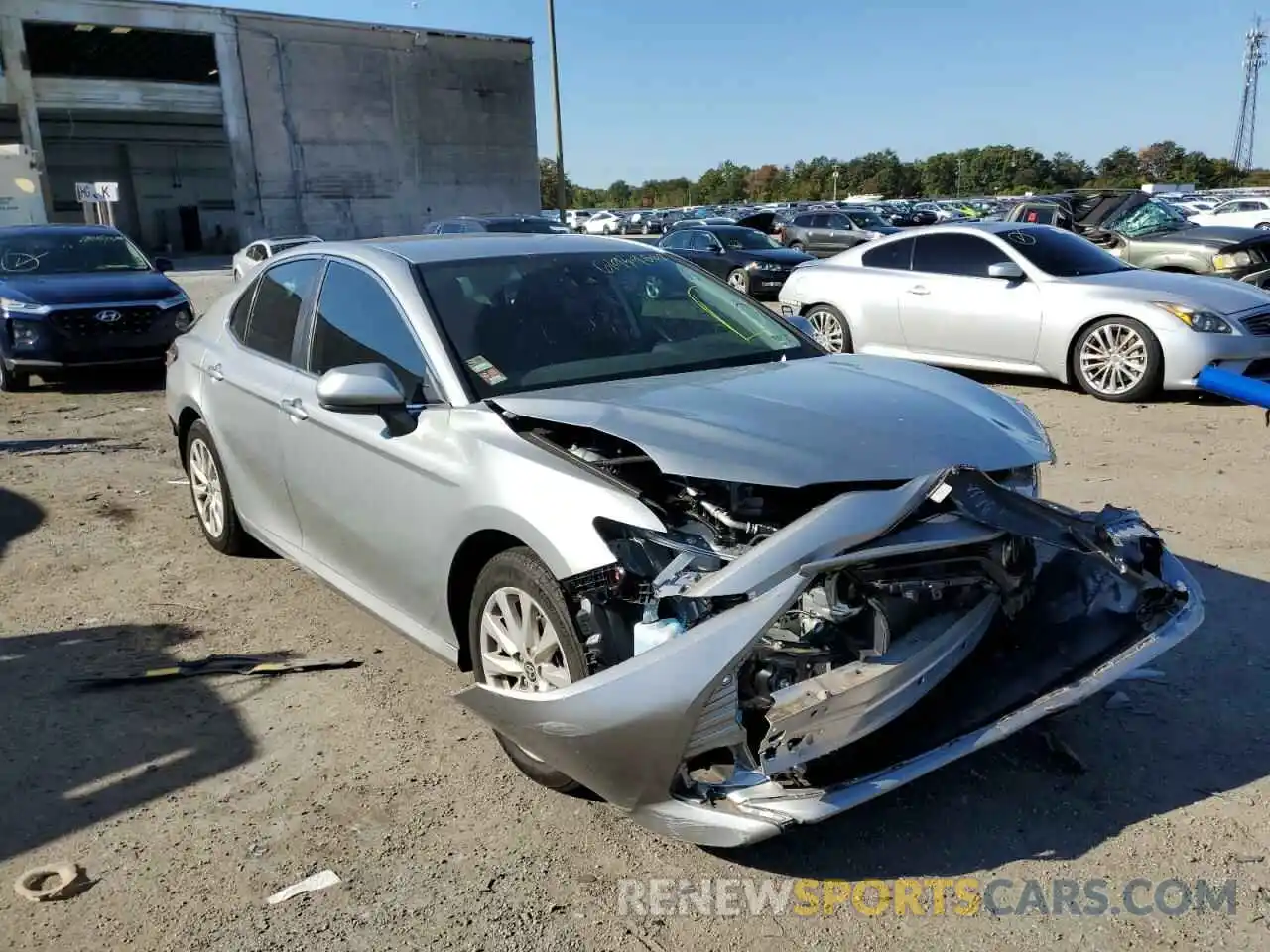 1 Photograph of a damaged car 4T1C11AK7LU401490 TOYOTA CAMRY 2020