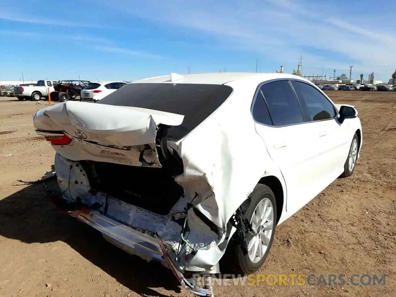 4 Photograph of a damaged car 4T1C11AK7LU503209 TOYOTA CAMRY 2020