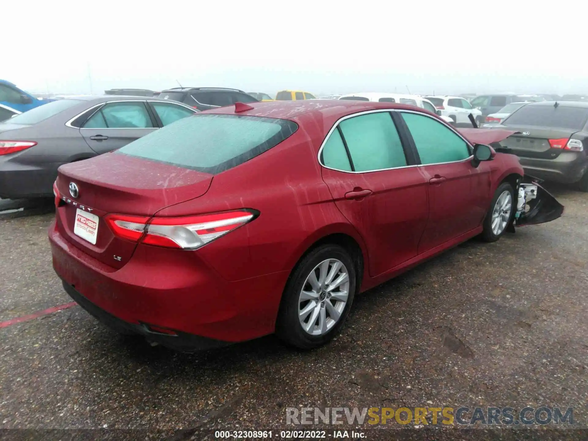 4 Photograph of a damaged car 4T1C11AK7LU505851 TOYOTA CAMRY 2020