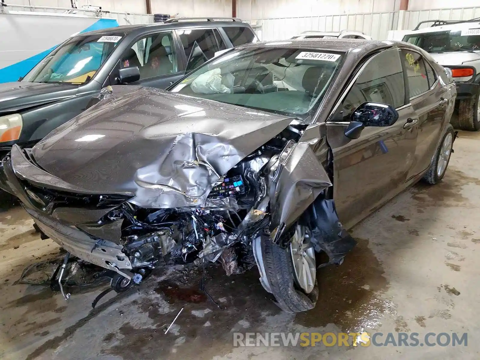 2 Photograph of a damaged car 4T1C11AK7LU870059 TOYOTA CAMRY 2020