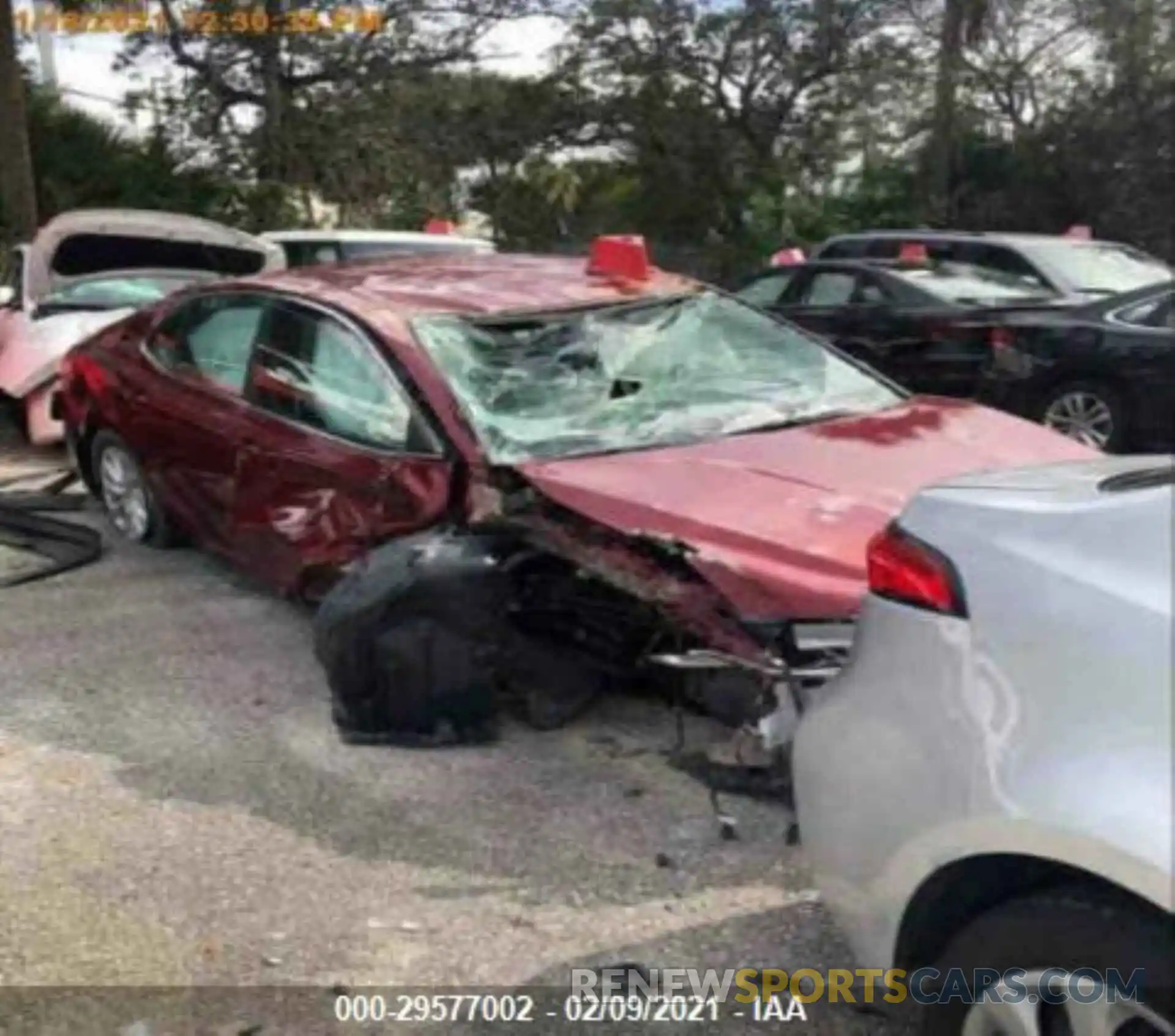1 Photograph of a damaged car 4T1C11AK7LU870384 TOYOTA CAMRY 2020