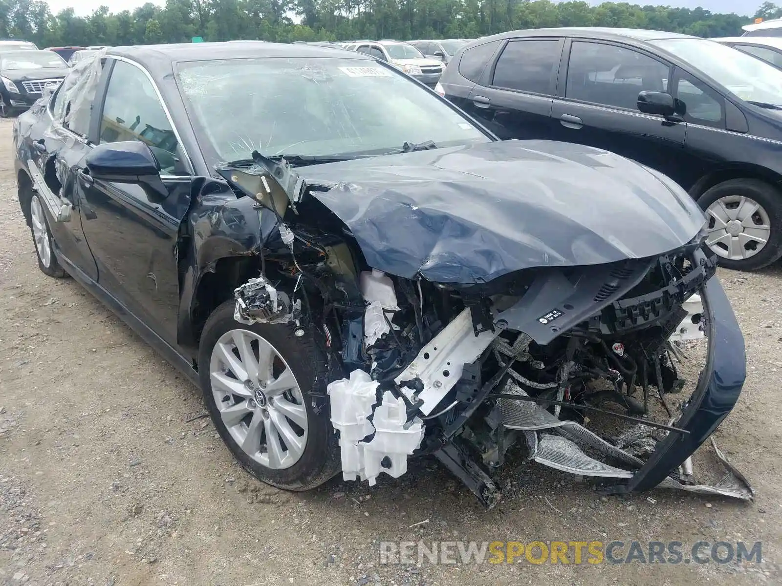 1 Photograph of a damaged car 4T1C11AK7LU871454 TOYOTA CAMRY 2020