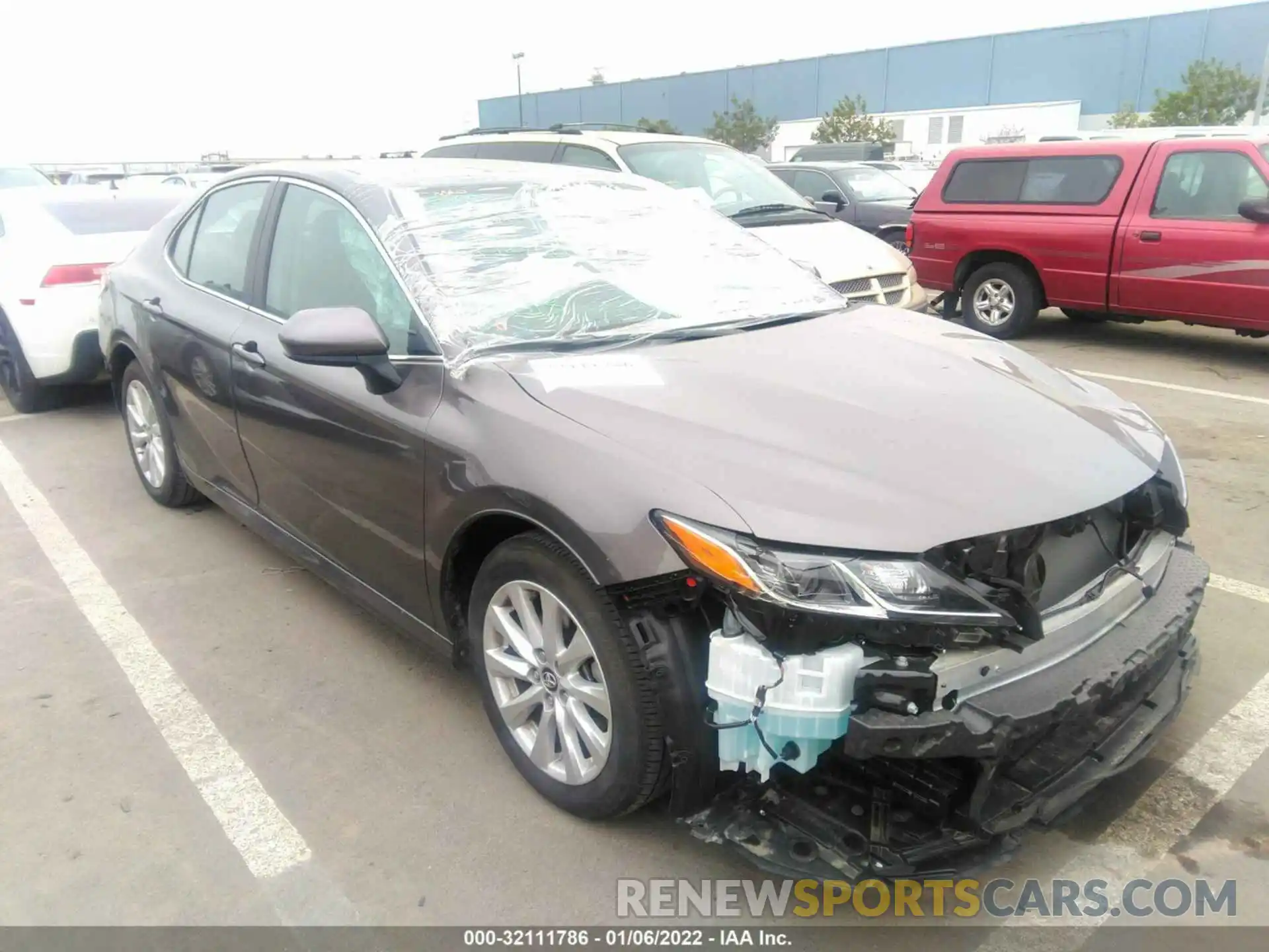 1 Photograph of a damaged car 4T1C11AK7LU876878 TOYOTA CAMRY 2020