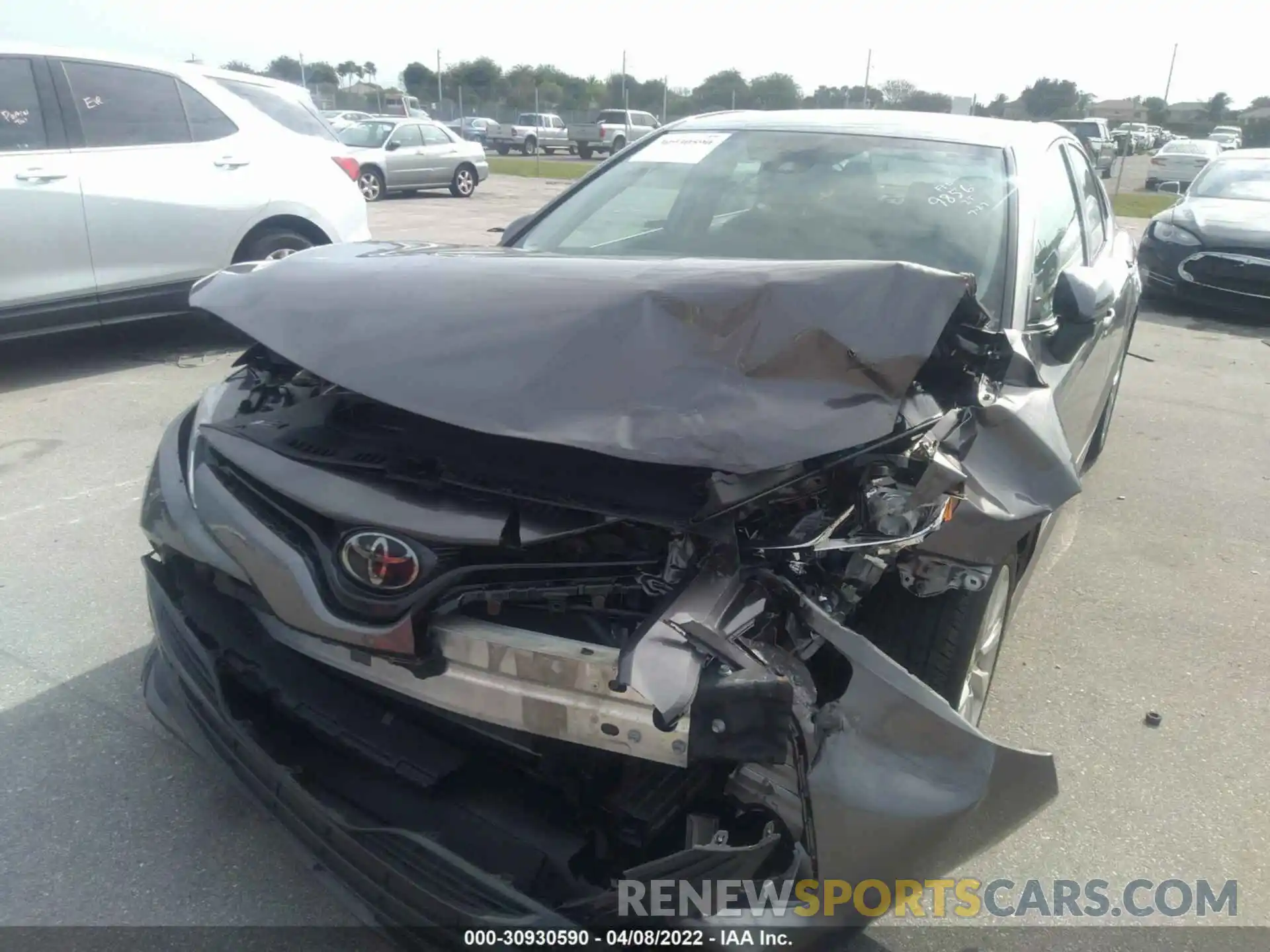 6 Photograph of a damaged car 4T1C11AK7LU889856 TOYOTA CAMRY 2020