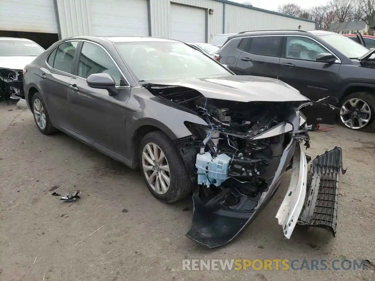 1 Photograph of a damaged car 4T1C11AK7LU892997 TOYOTA CAMRY 2020