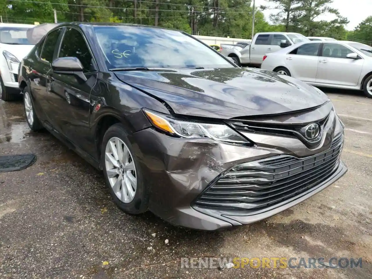 1 Photograph of a damaged car 4T1C11AK7LU894426 TOYOTA CAMRY 2020