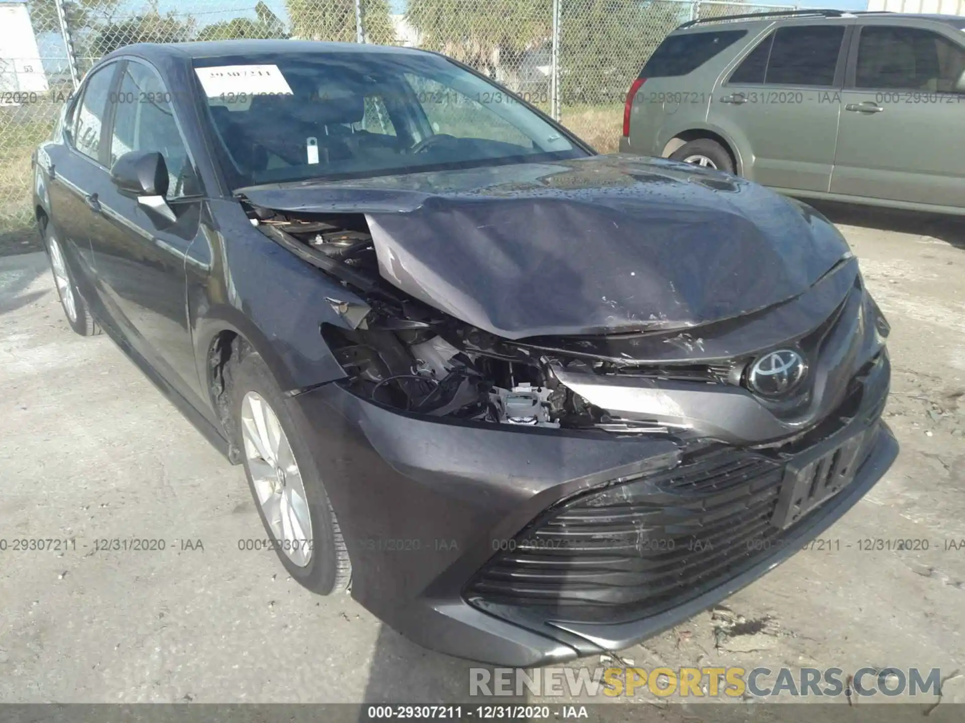 6 Photograph of a damaged car 4T1C11AK7LU894877 TOYOTA CAMRY 2020