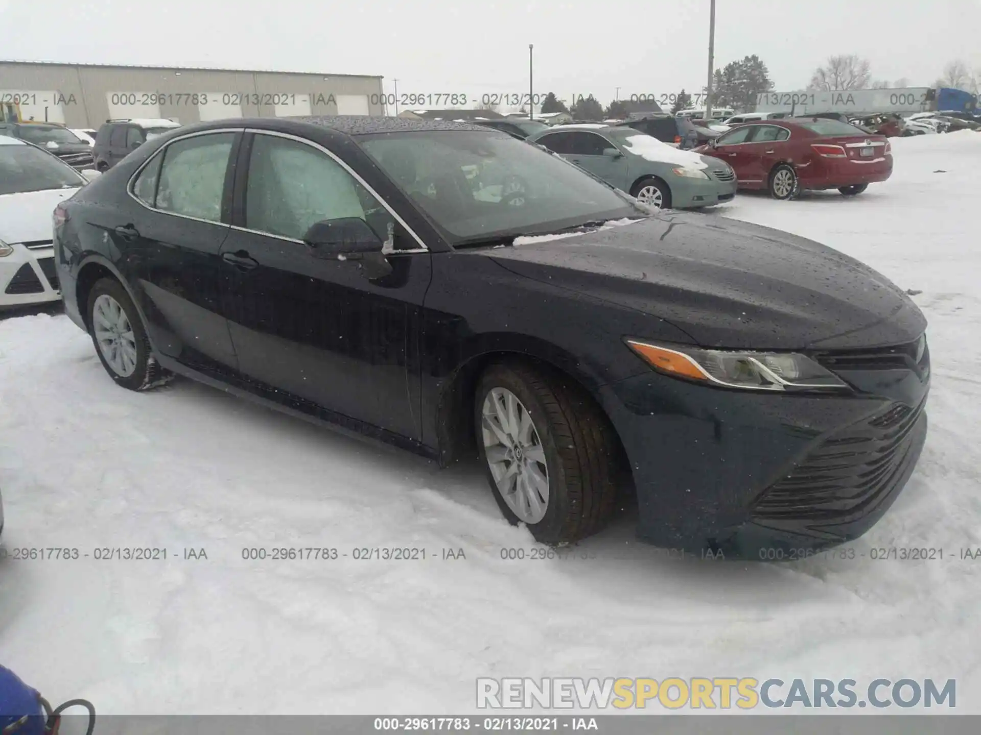 1 Photograph of a damaged car 4T1C11AK7LU904064 TOYOTA CAMRY 2020