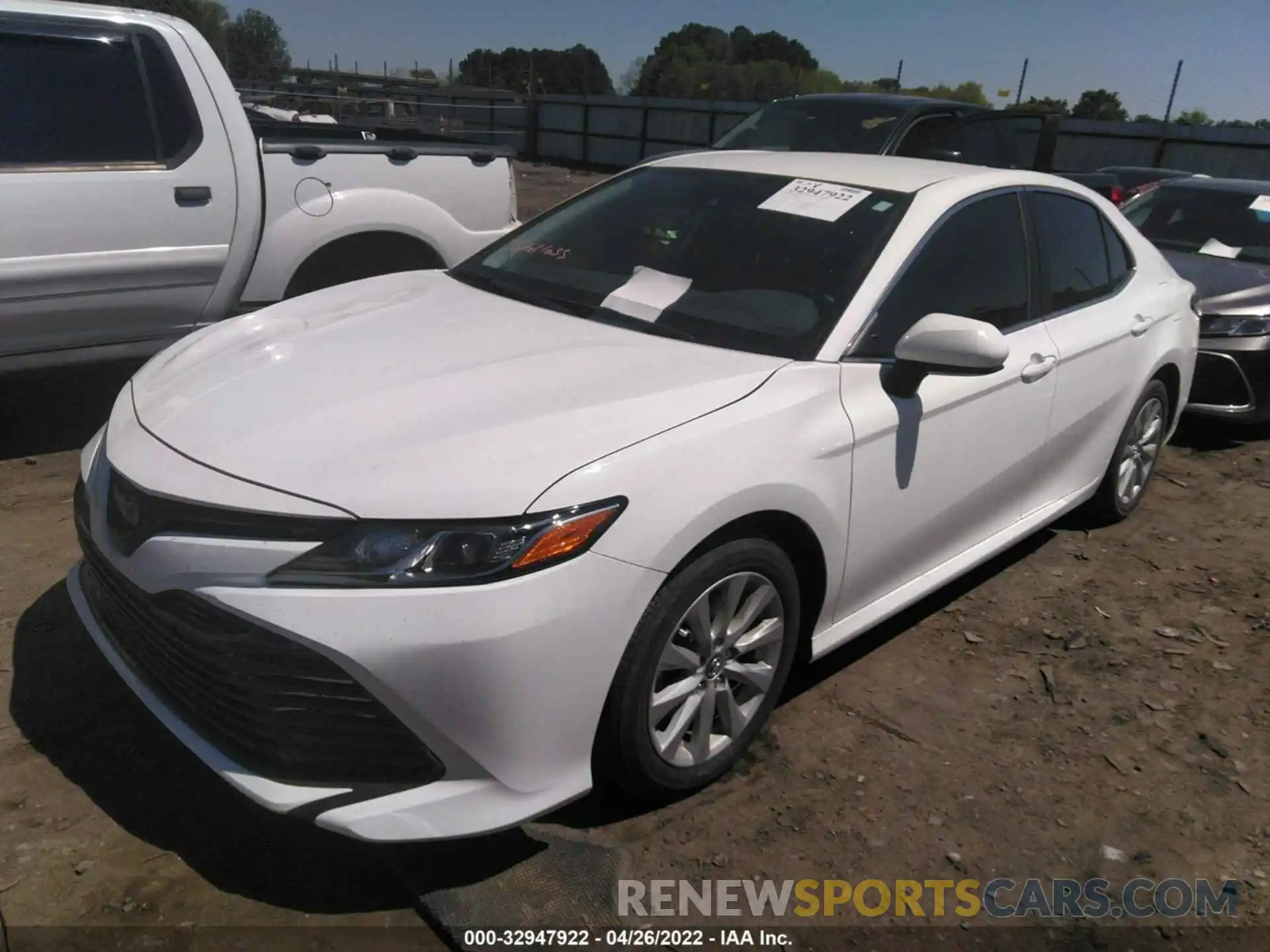 2 Photograph of a damaged car 4T1C11AK7LU907966 TOYOTA CAMRY 2020