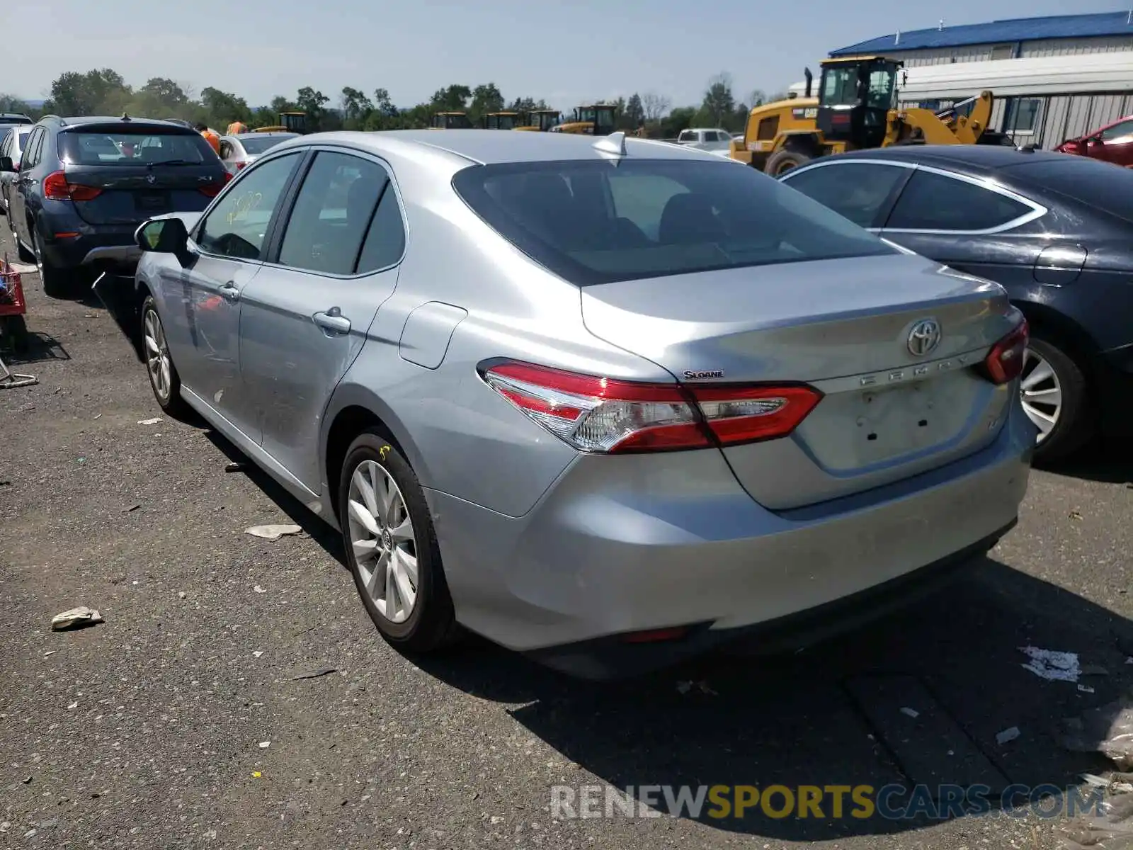 3 Photograph of a damaged car 4T1C11AK7LU909054 TOYOTA CAMRY 2020