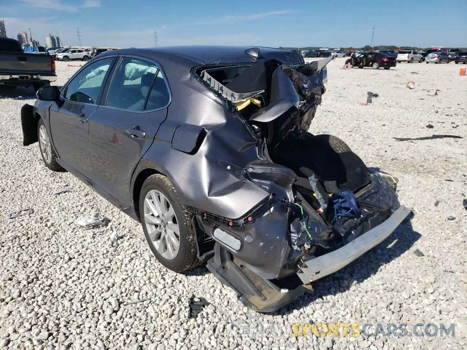 3 Photograph of a damaged car 4T1C11AK7LU913833 TOYOTA CAMRY 2020