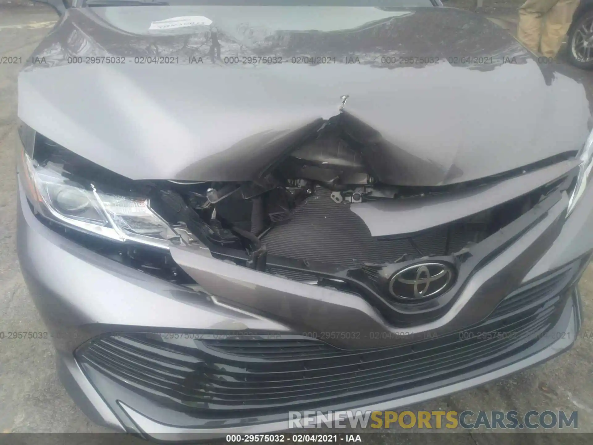6 Photograph of a damaged car 4T1C11AK7LU914321 TOYOTA CAMRY 2020