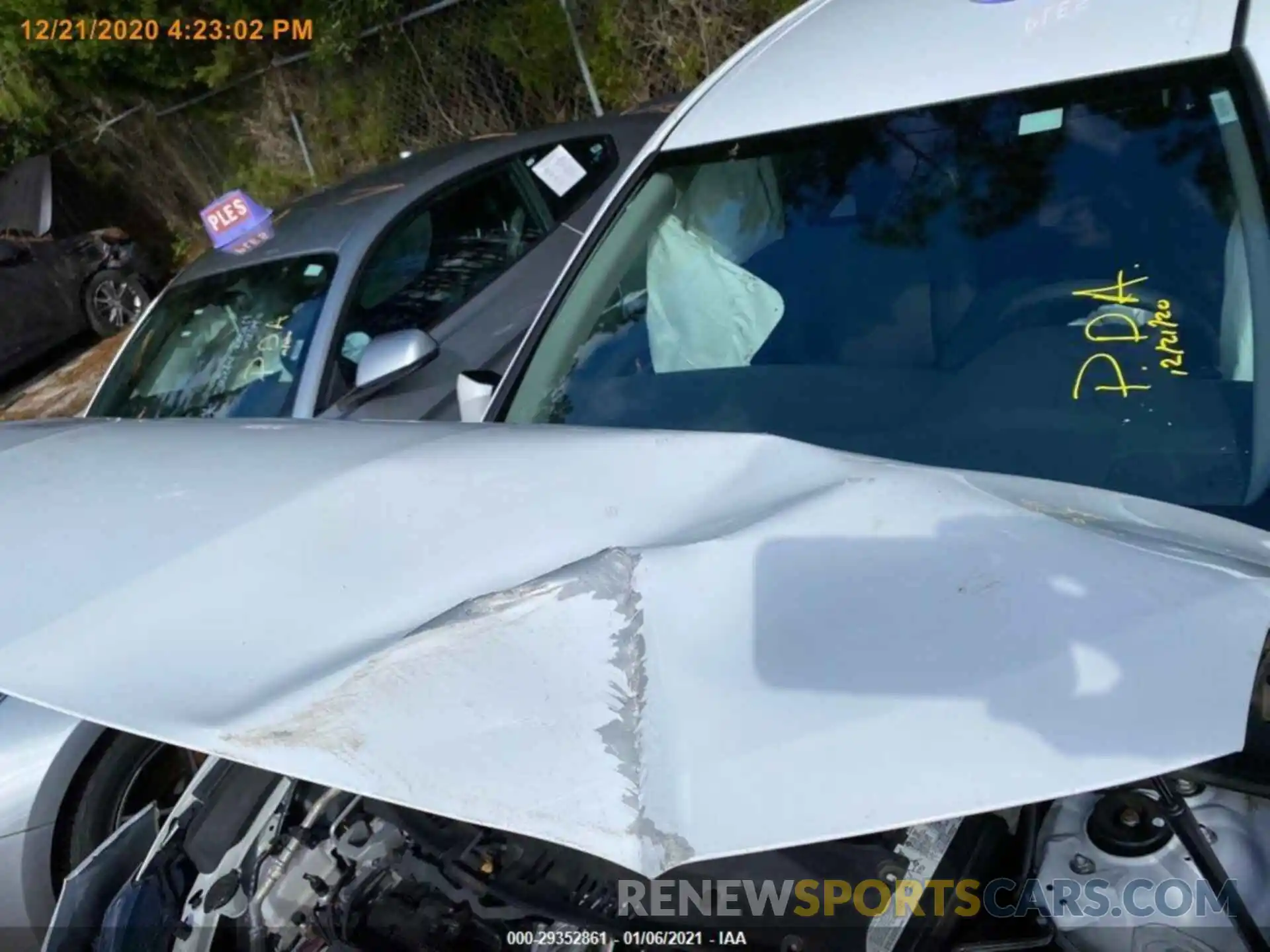 4 Photograph of a damaged car 4T1C11AK7LU918045 TOYOTA CAMRY 2020