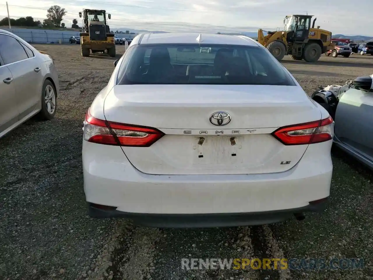 6 Photograph of a damaged car 4T1C11AK7LU918126 TOYOTA CAMRY 2020