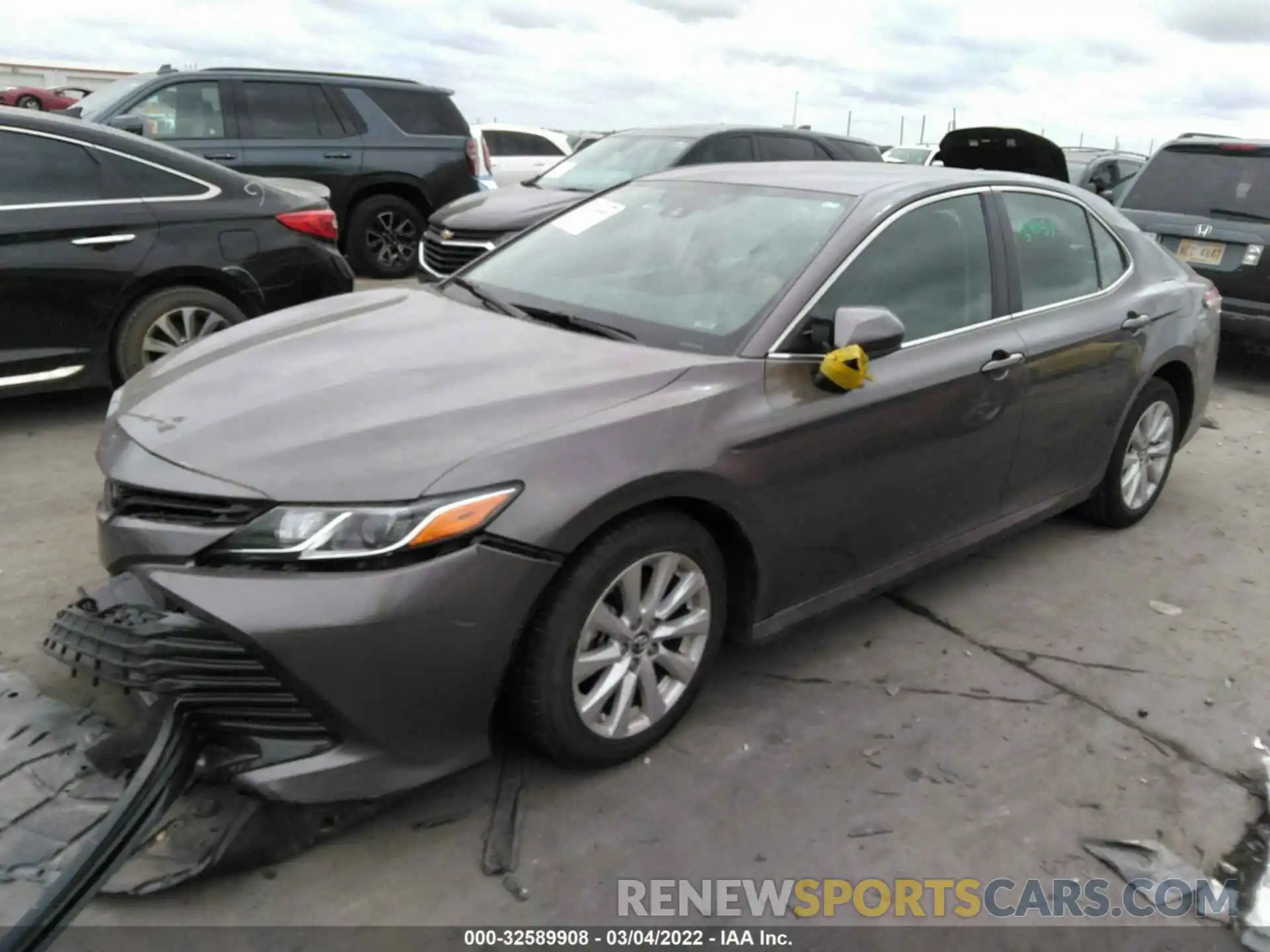 2 Photograph of a damaged car 4T1C11AK7LU919065 TOYOTA CAMRY 2020