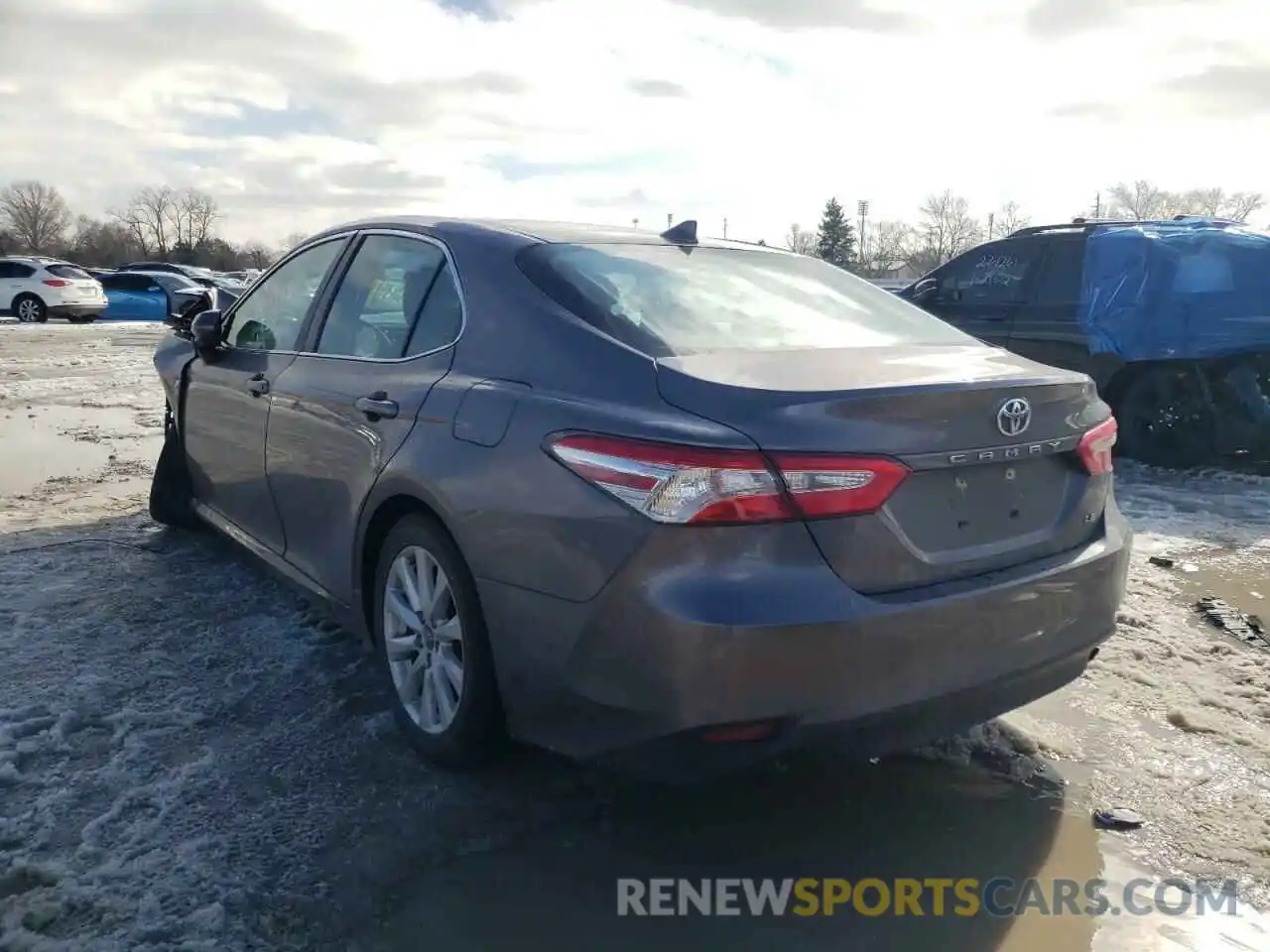 3 Photograph of a damaged car 4T1C11AK7LU923018 TOYOTA CAMRY 2020